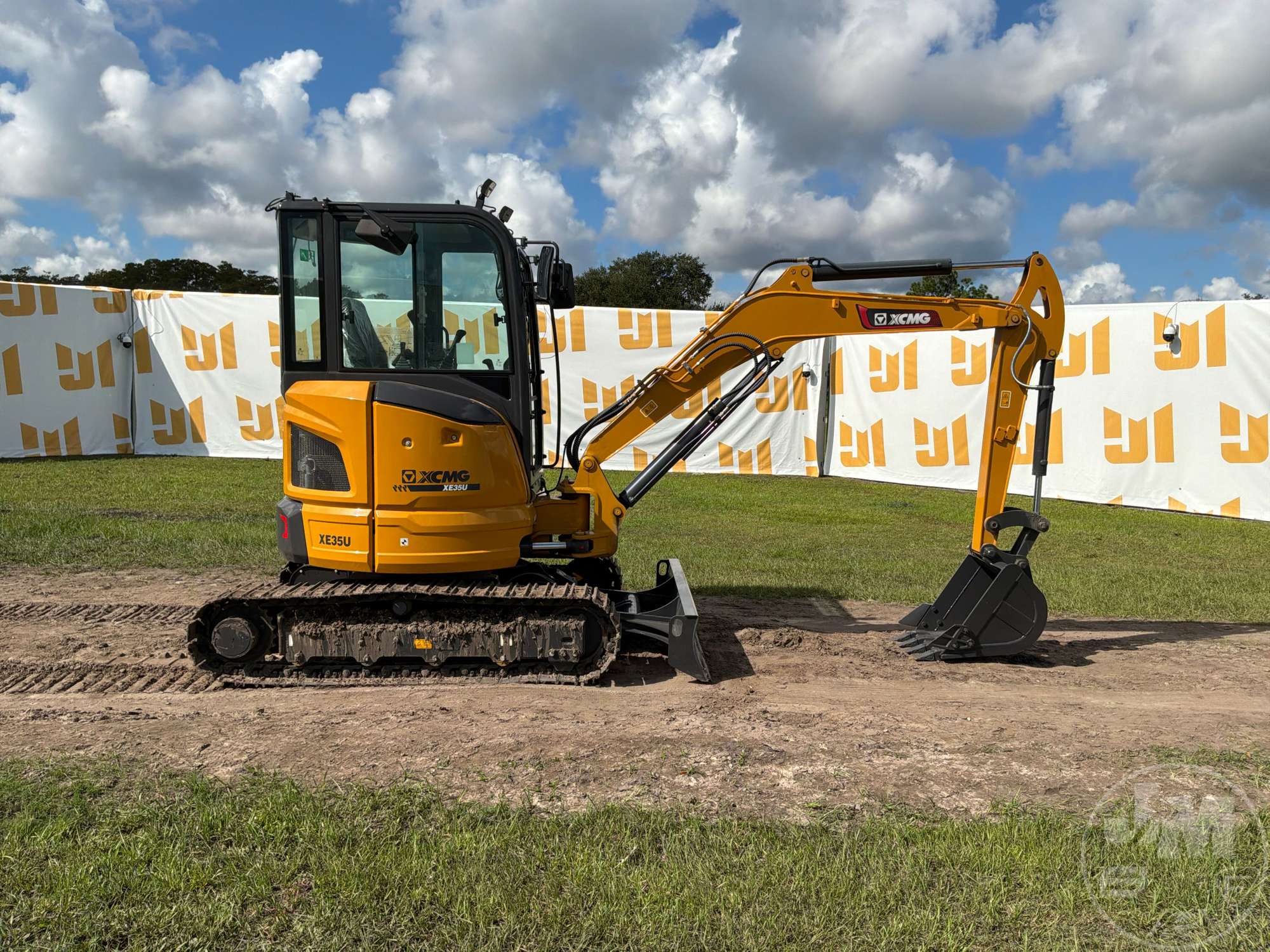 2024 XCMG XE35U