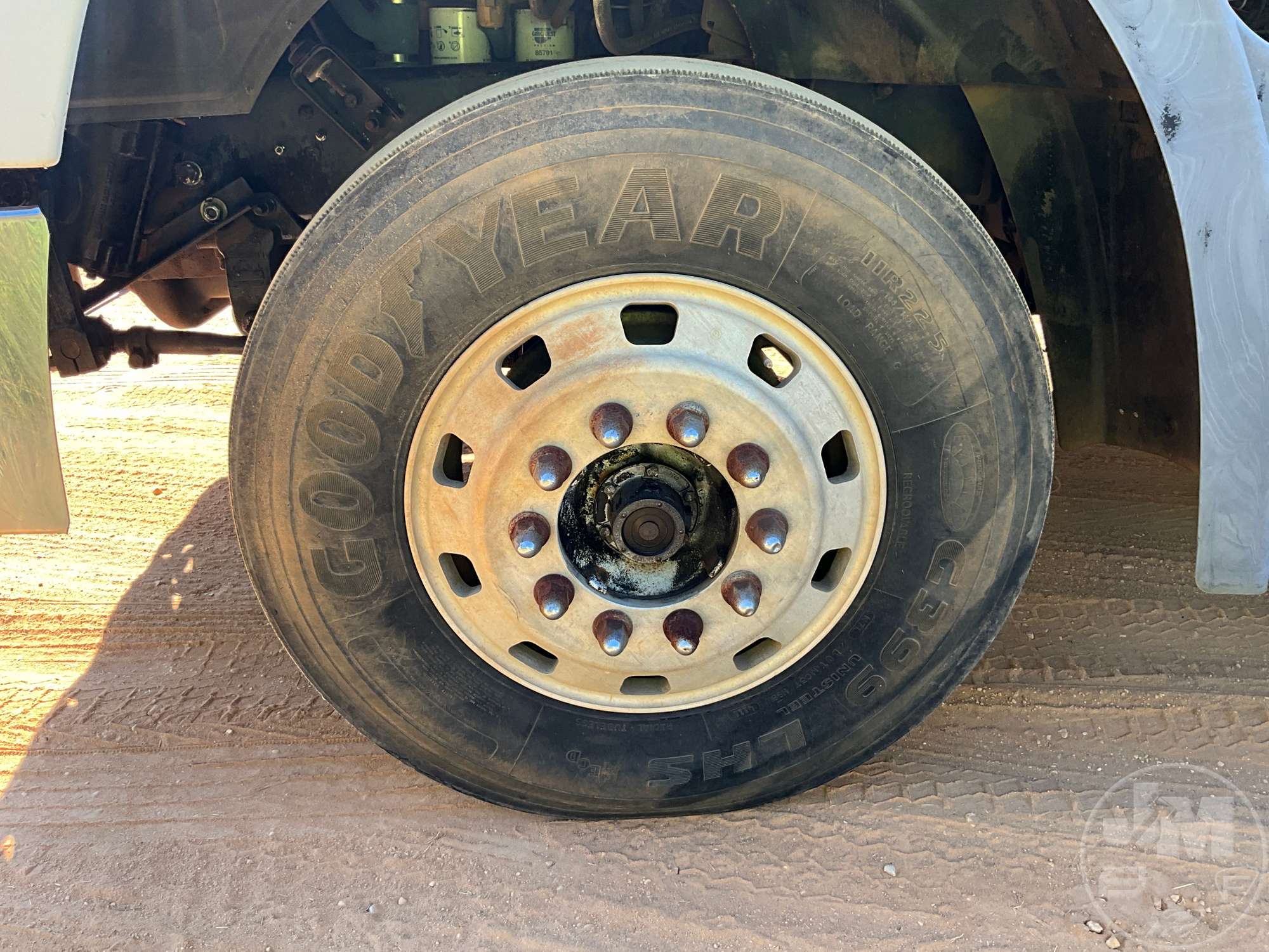 2000 Mack CH 613