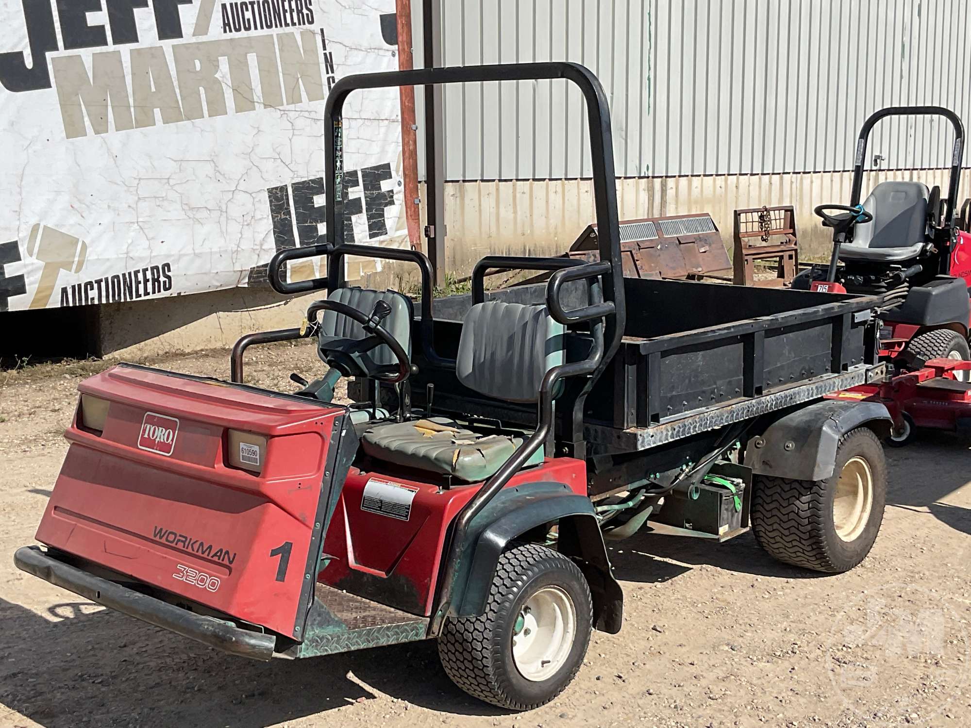 Photo of 2000 Toro 07202 WORKMAN 3200
