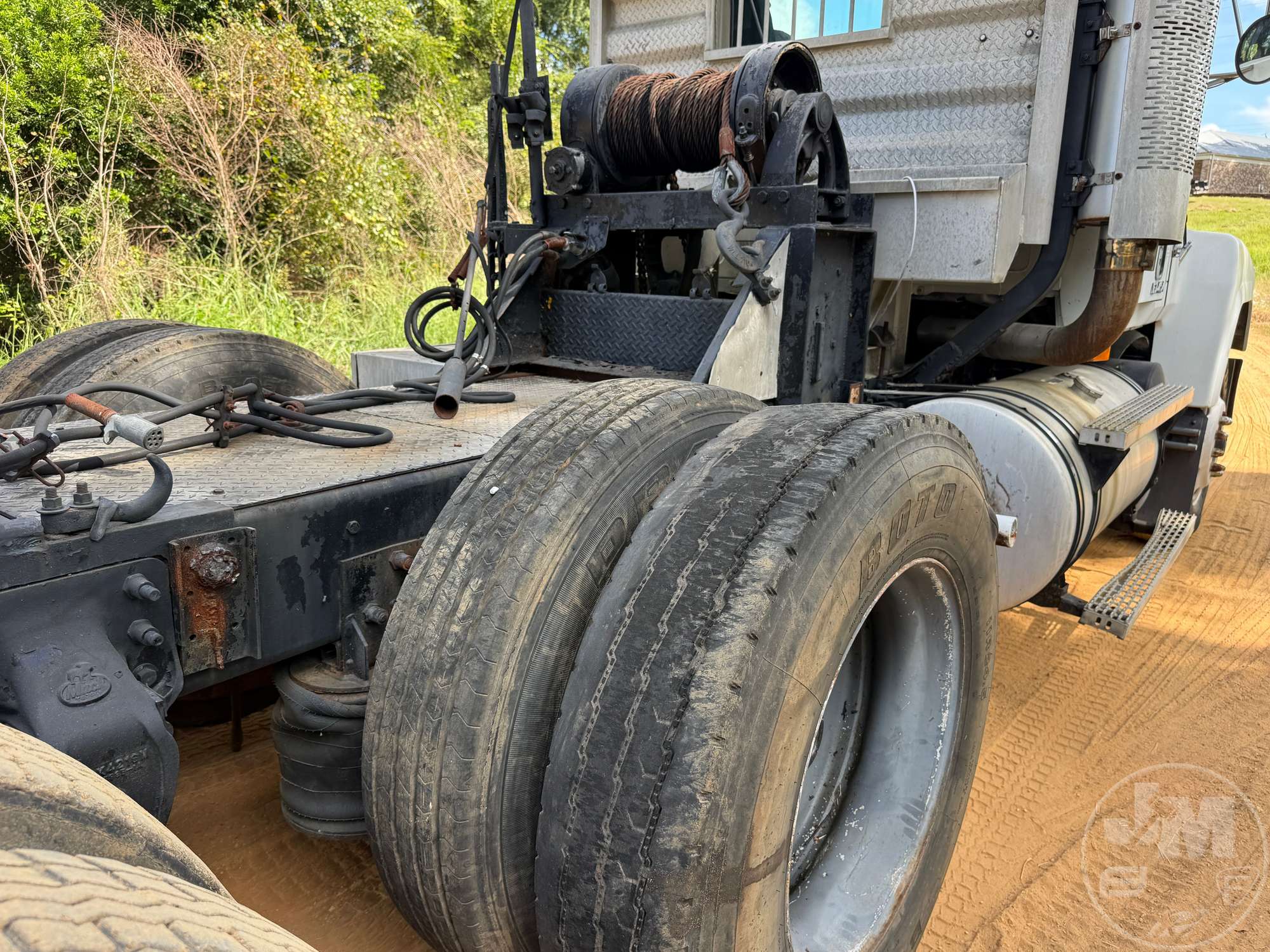1995 Mack CH613