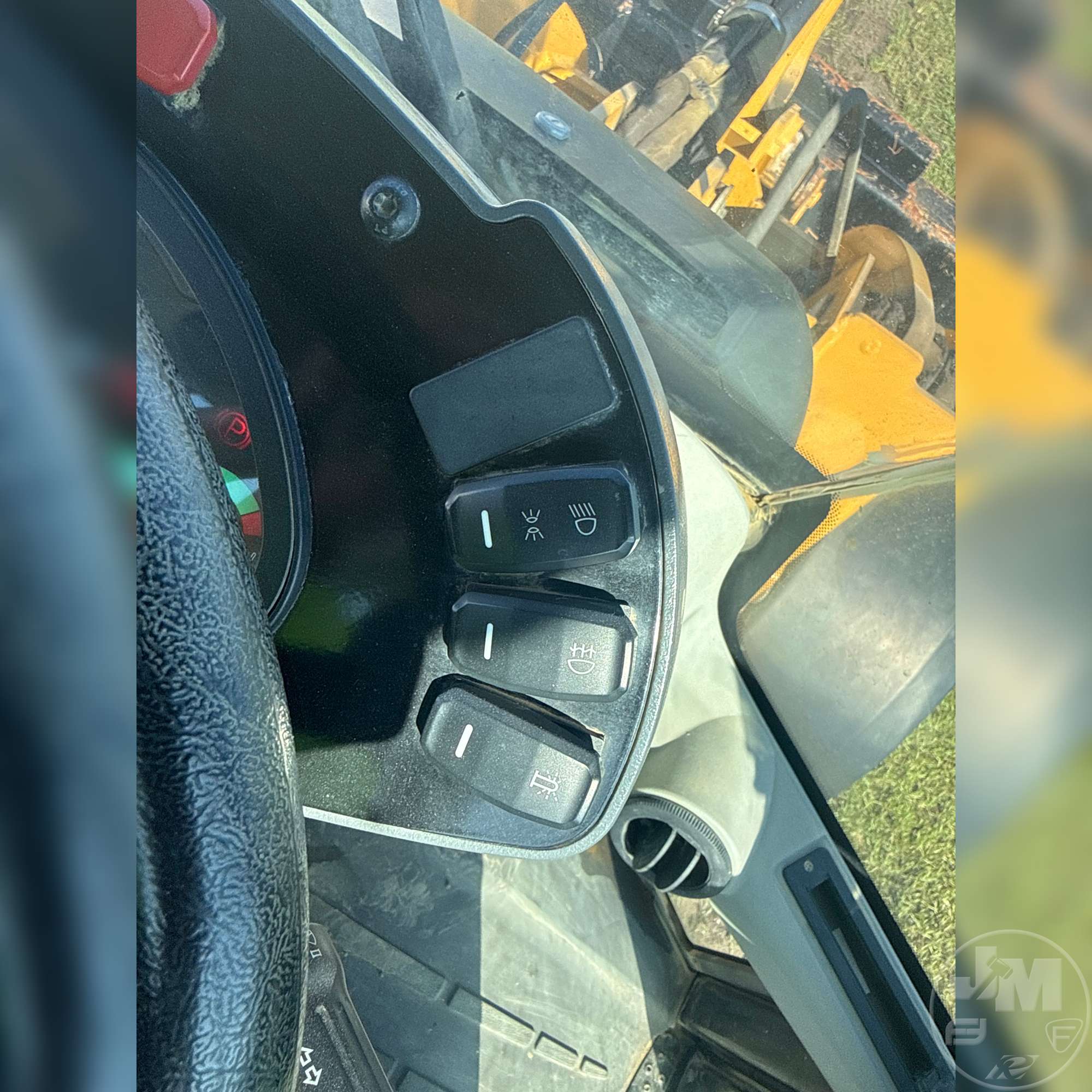 2021 Caterpillar 910