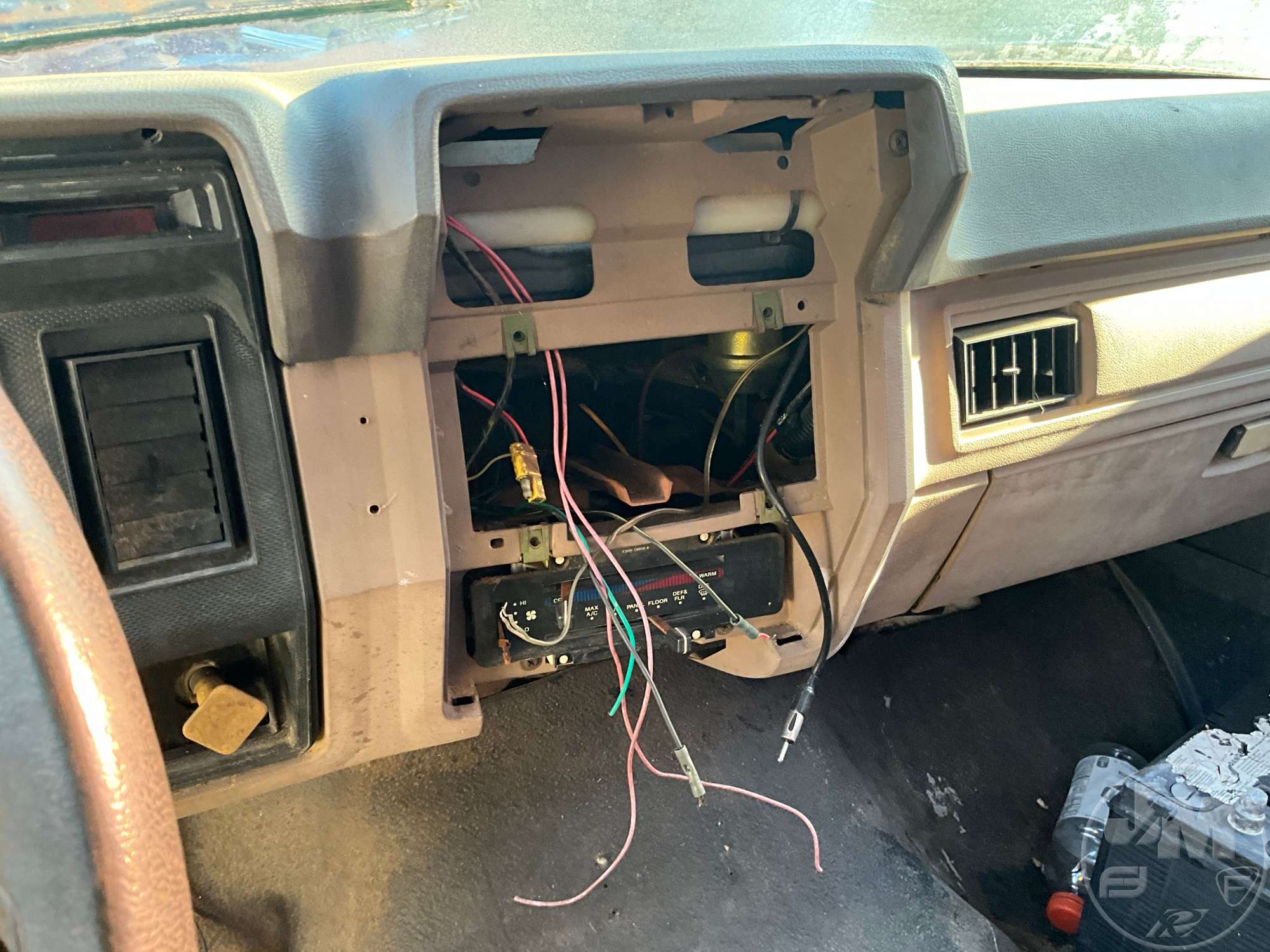 1995 Ford F-700