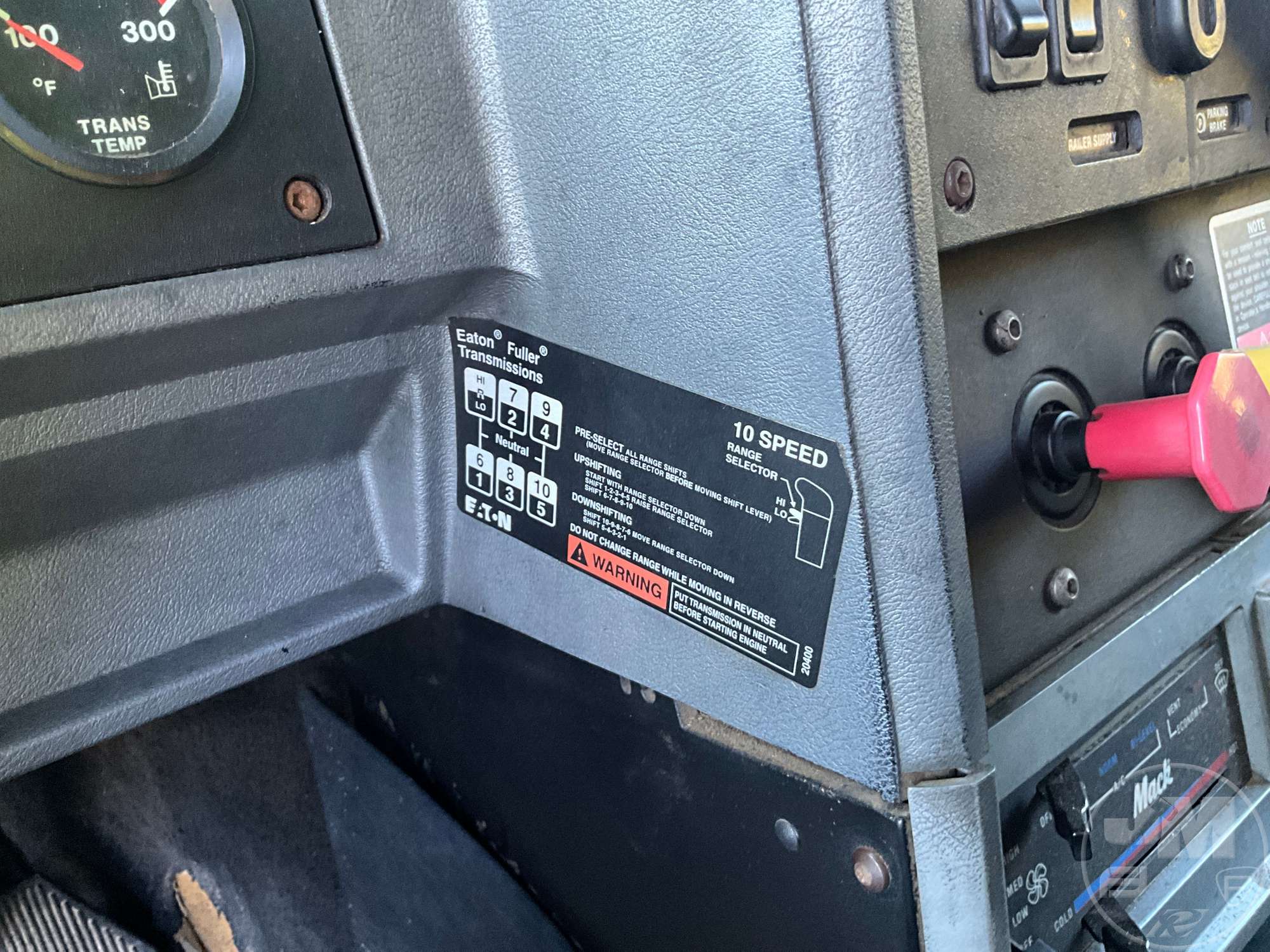 2000 Mack CH613