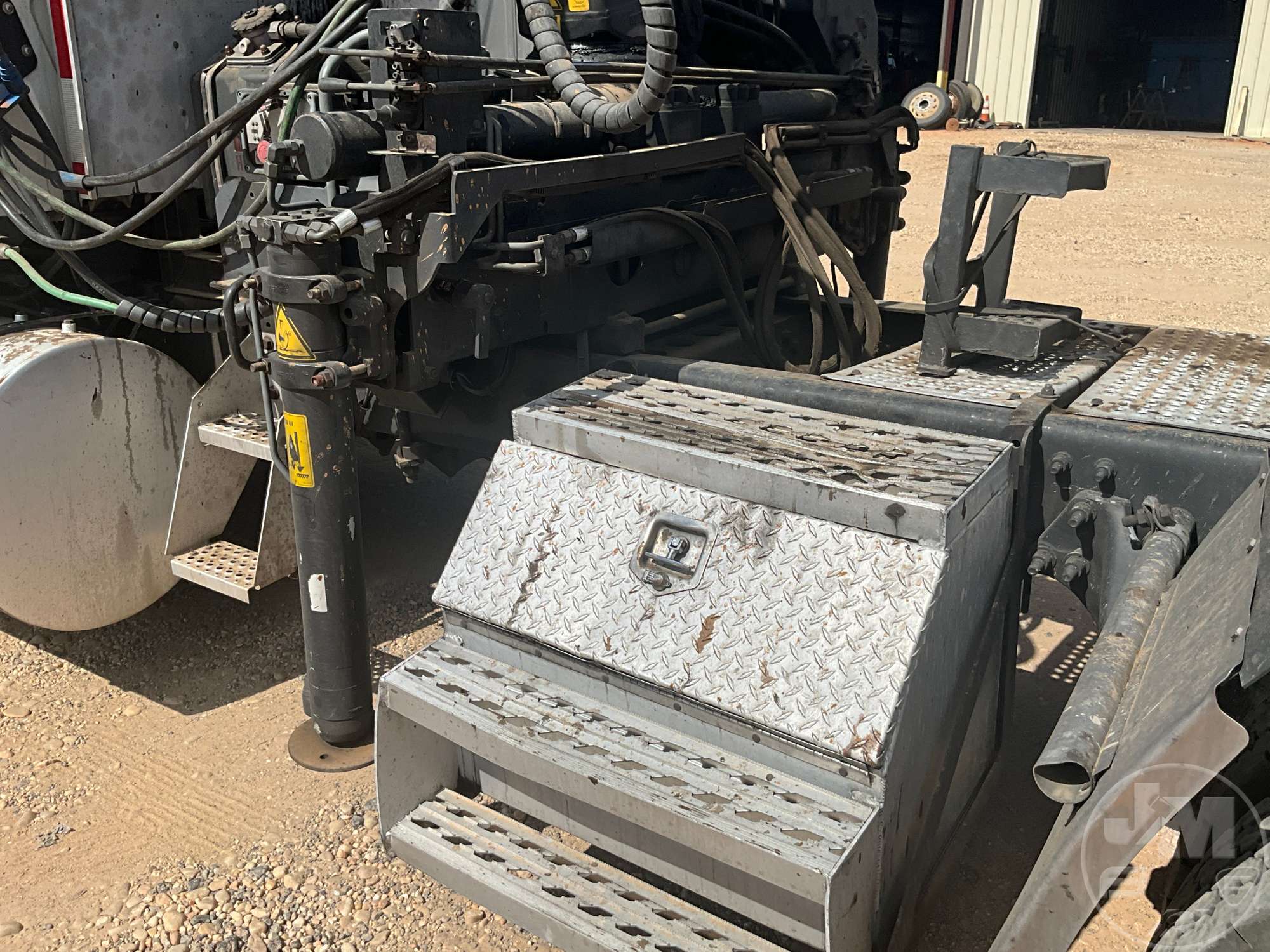 2020 International LT625 6X4
