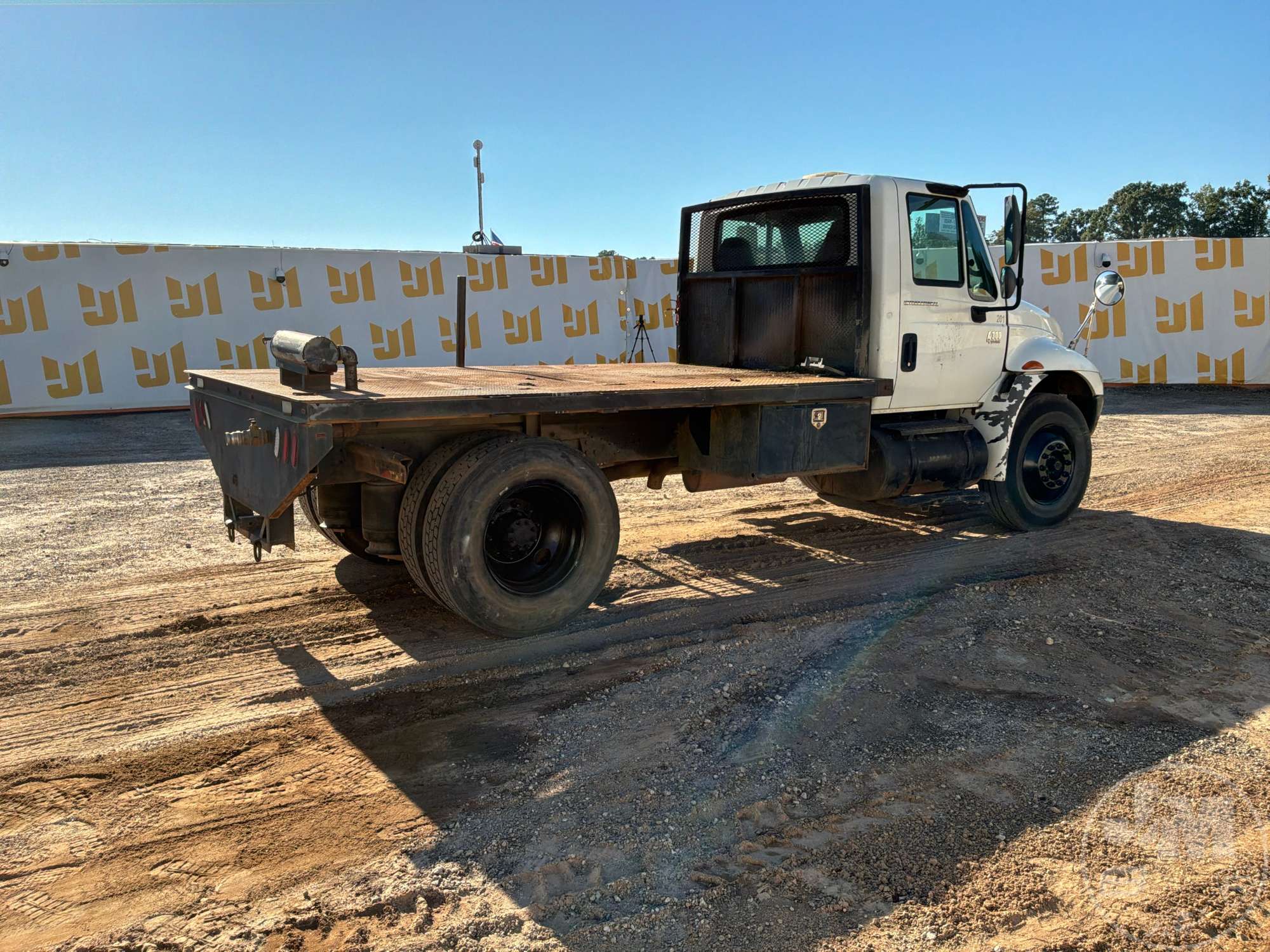 2004 International MA025