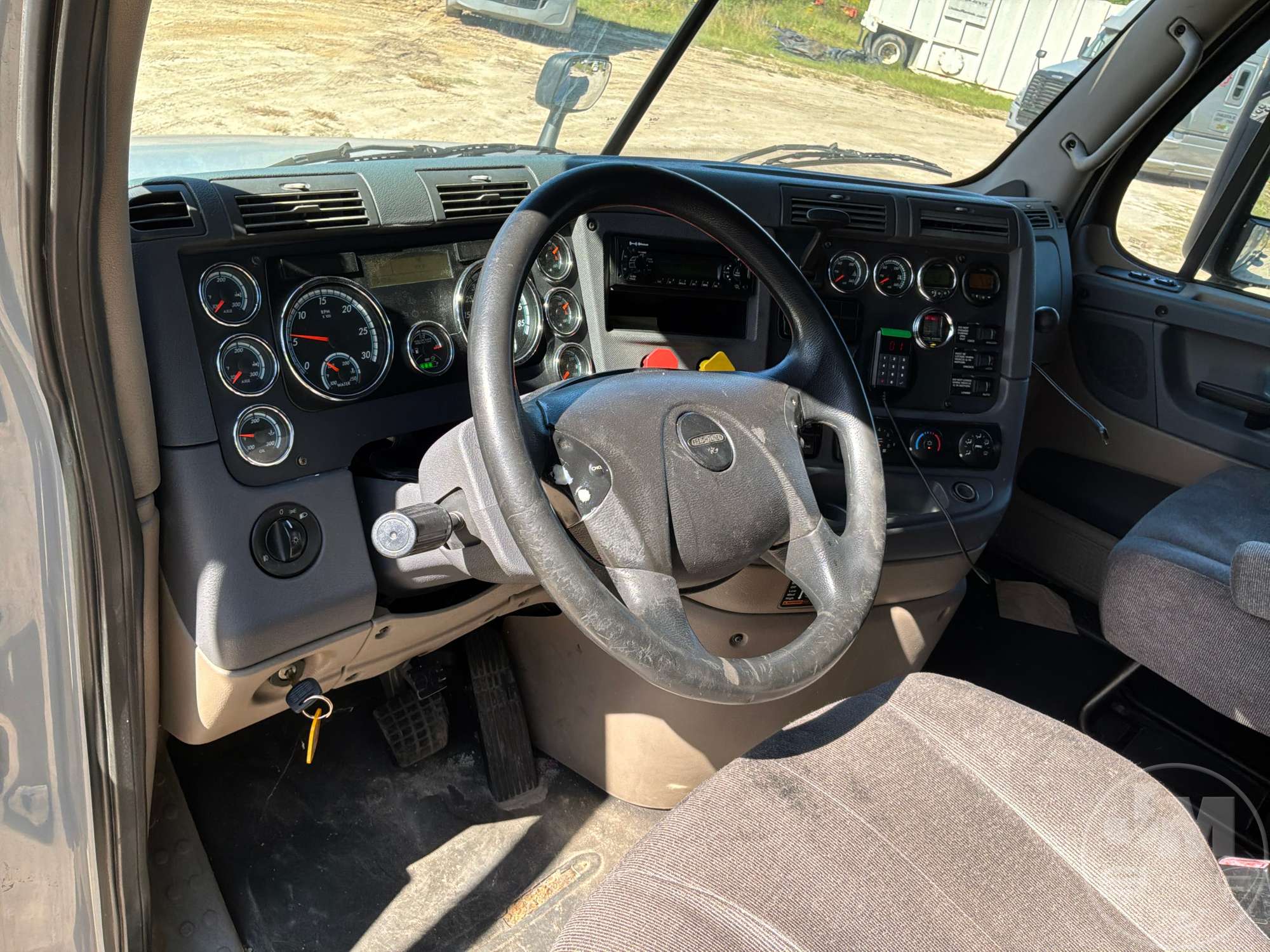 2015 Freightliner CASCADIA