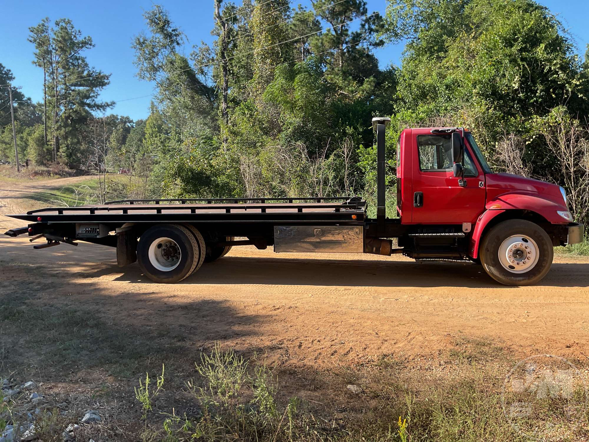 2006 International 4300 SBA 4X2