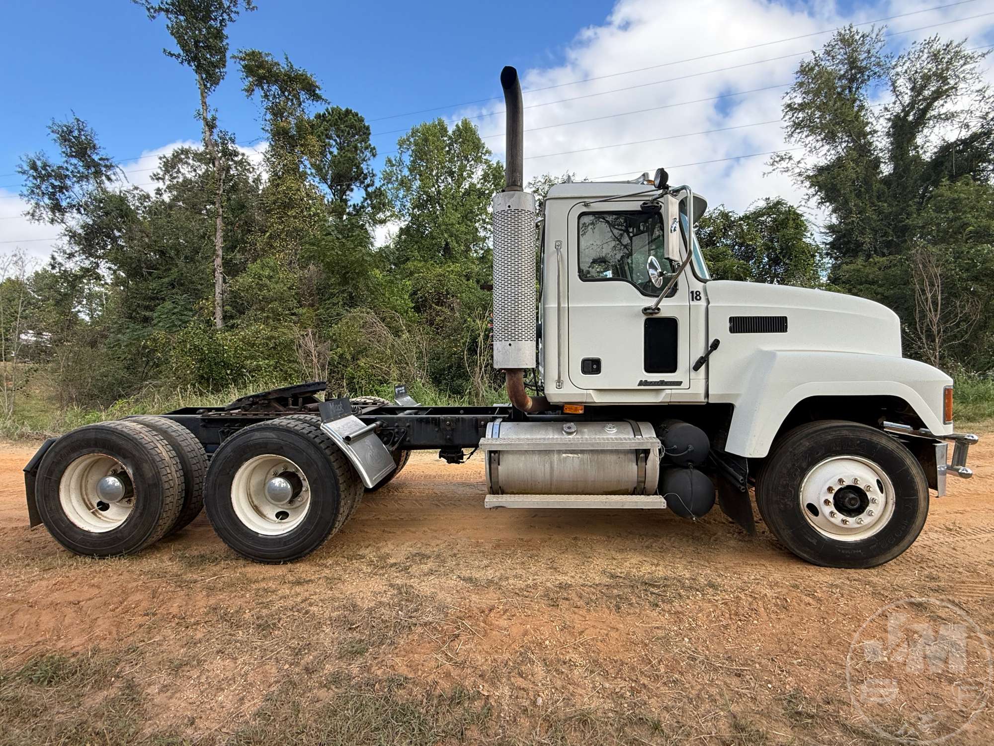 2004 Mack CH613