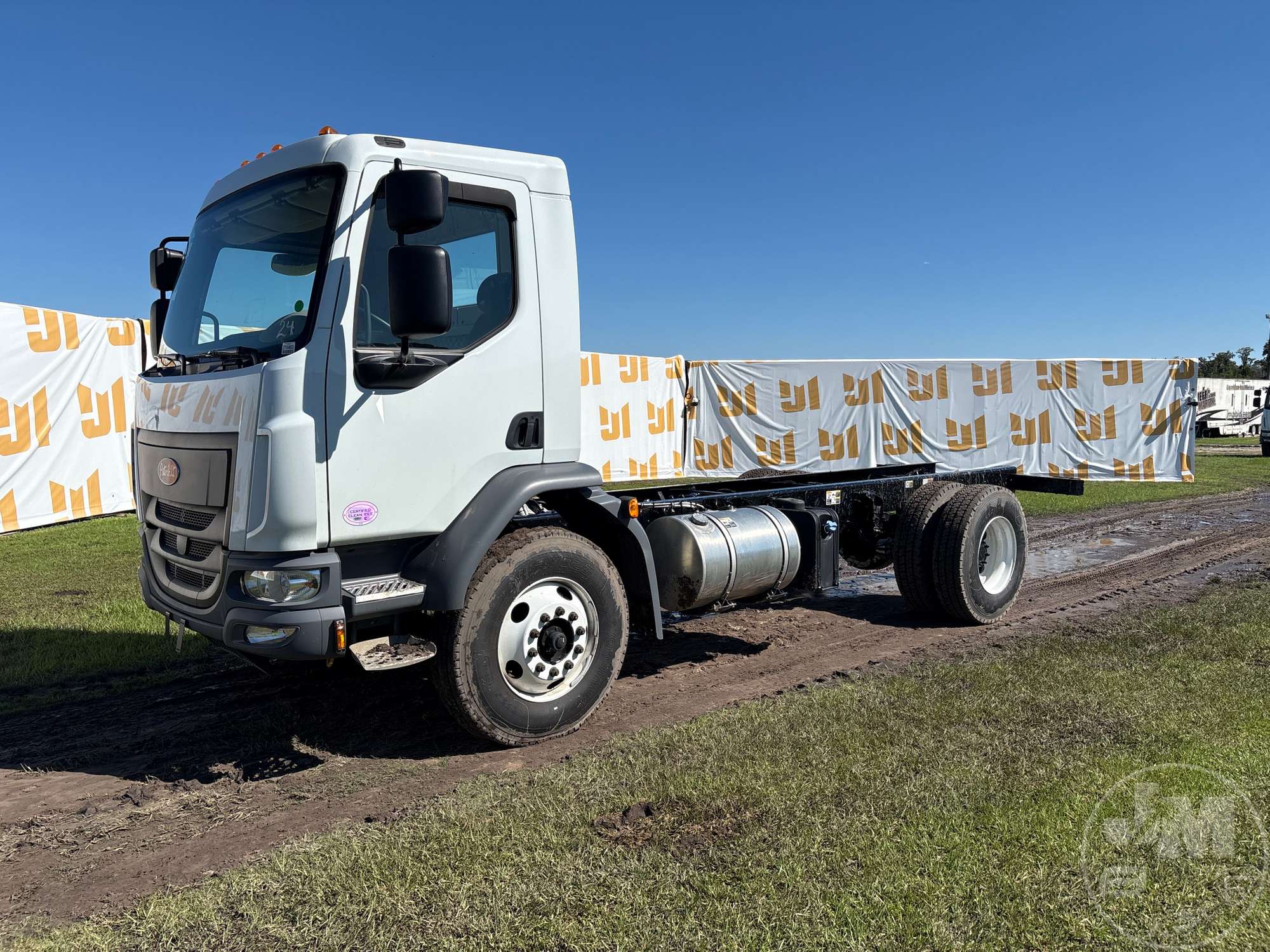 Photo of 2025 Peterbilt 220