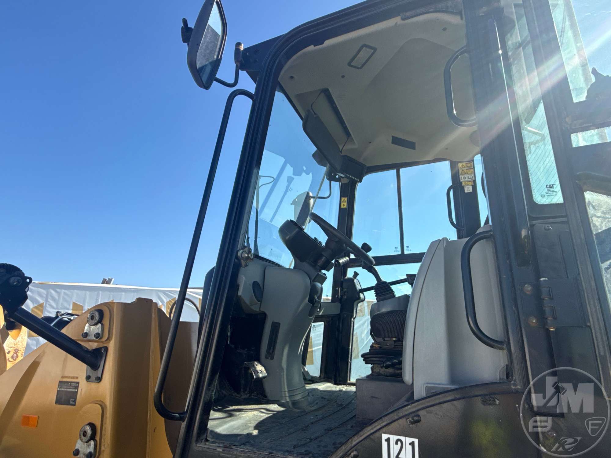 2021 Caterpillar 910