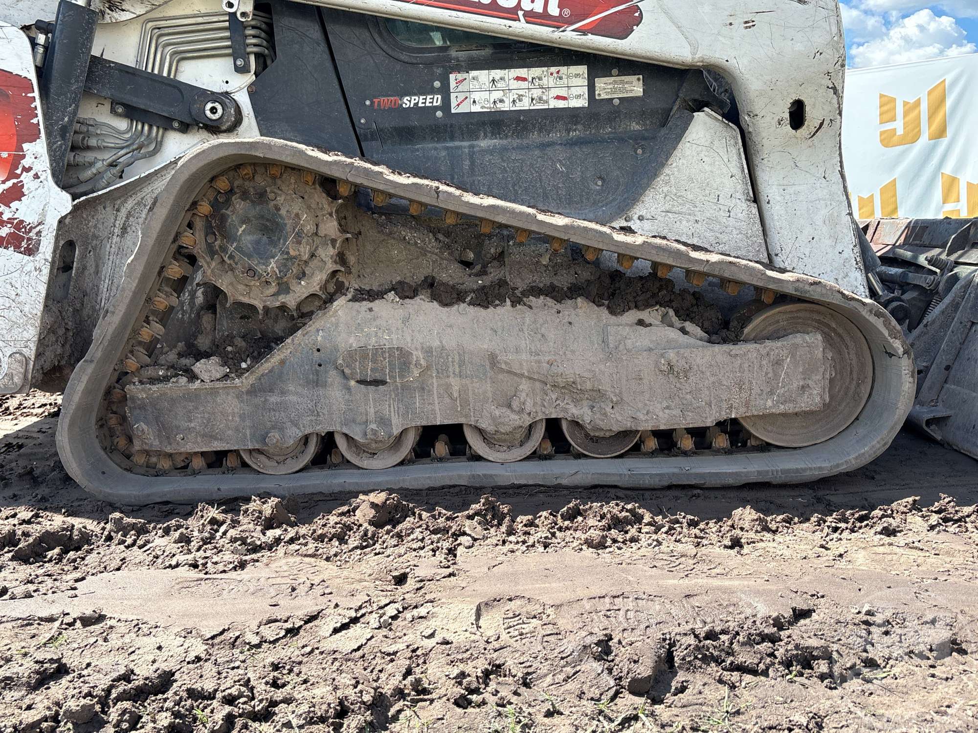 2024 Bobcat T76