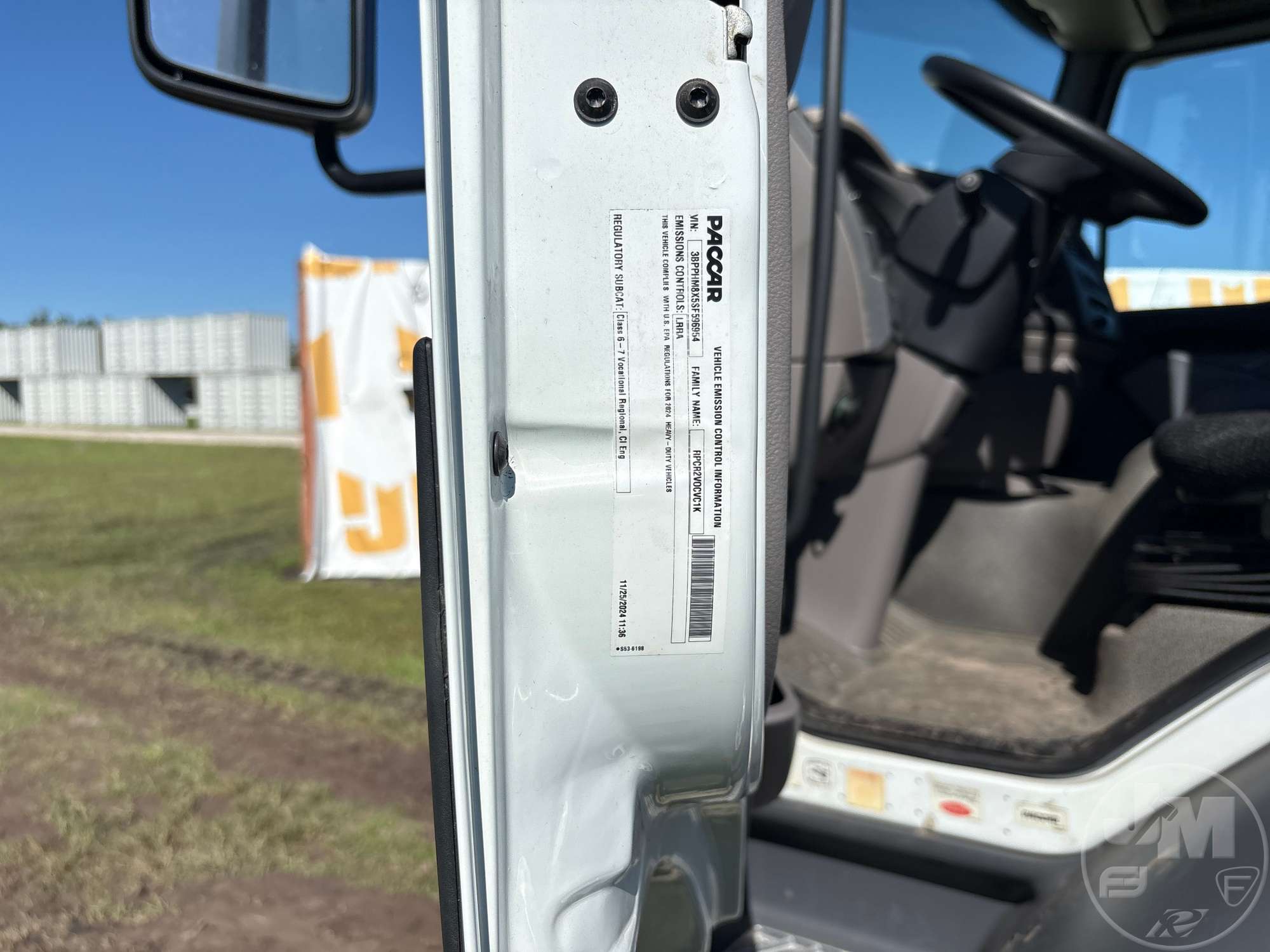 2025 Peterbilt 220