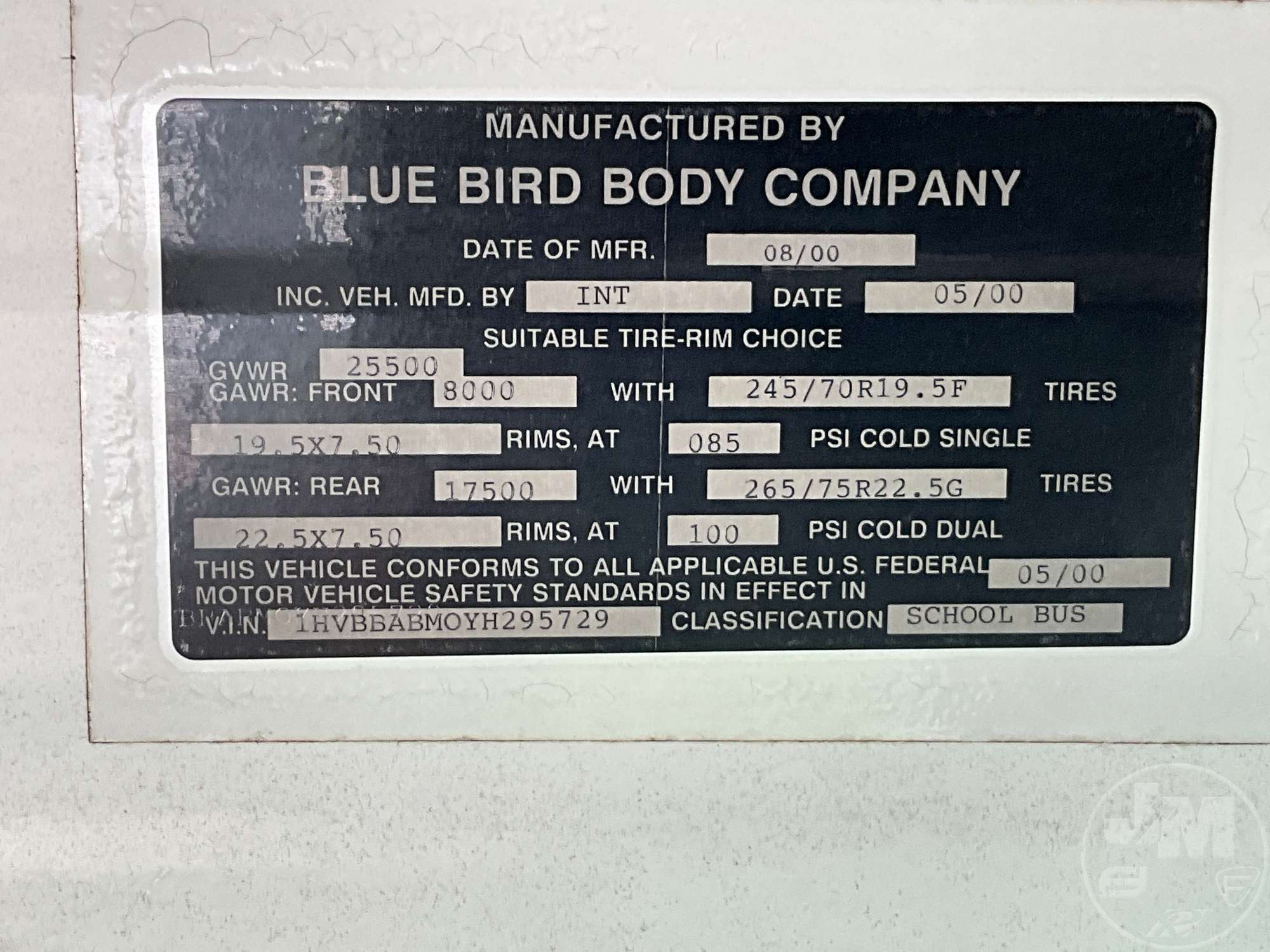 2000 International 3800
