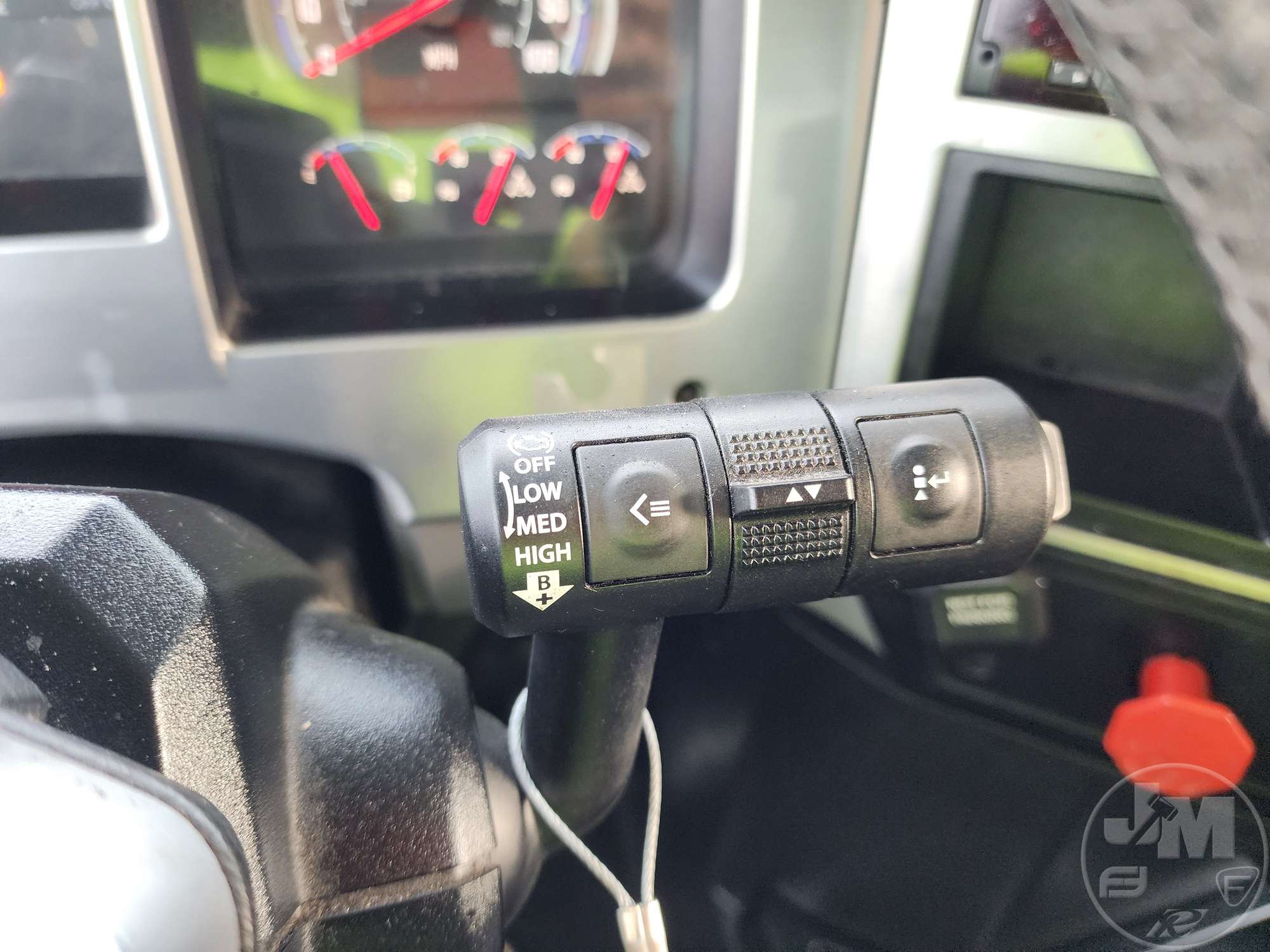 2020 Mack AN64T