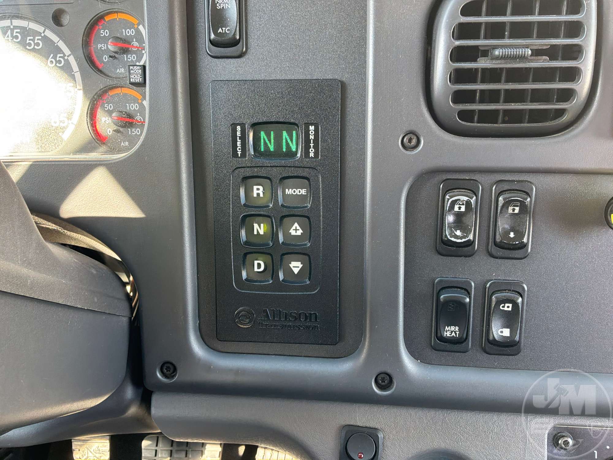 2018 Freightliner M2
