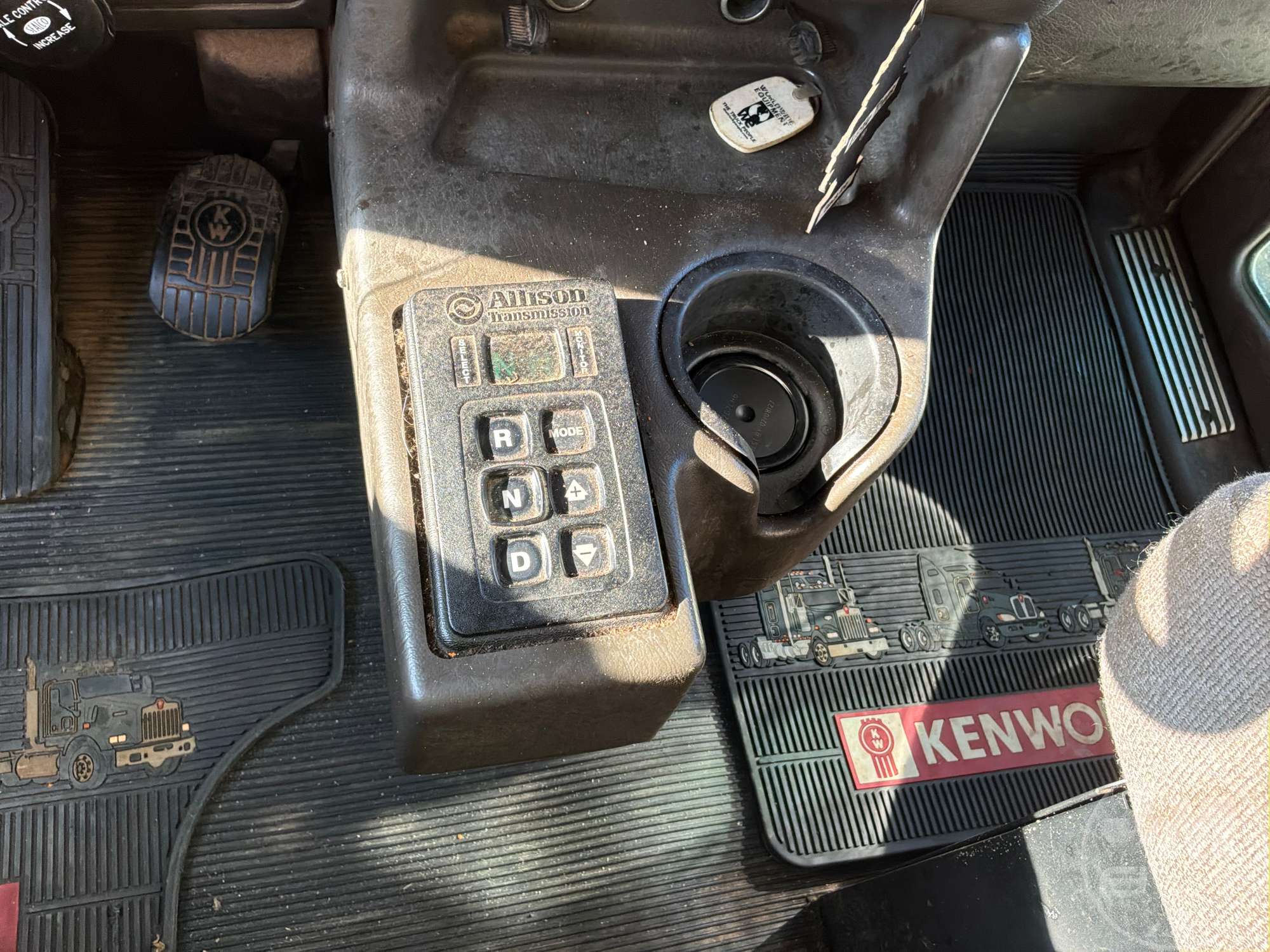 2019 Kenworth T8 SERIES