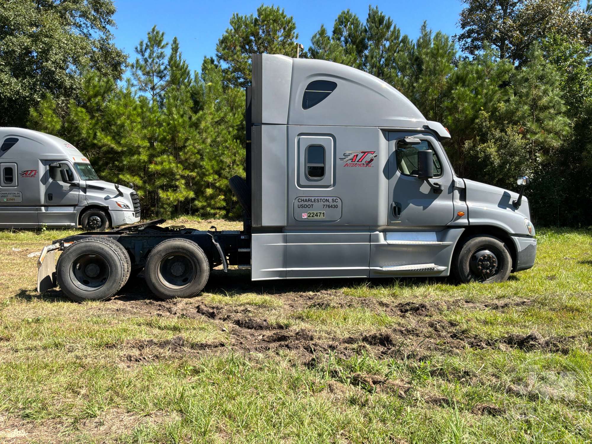 2015 Freightliner CASCADIA