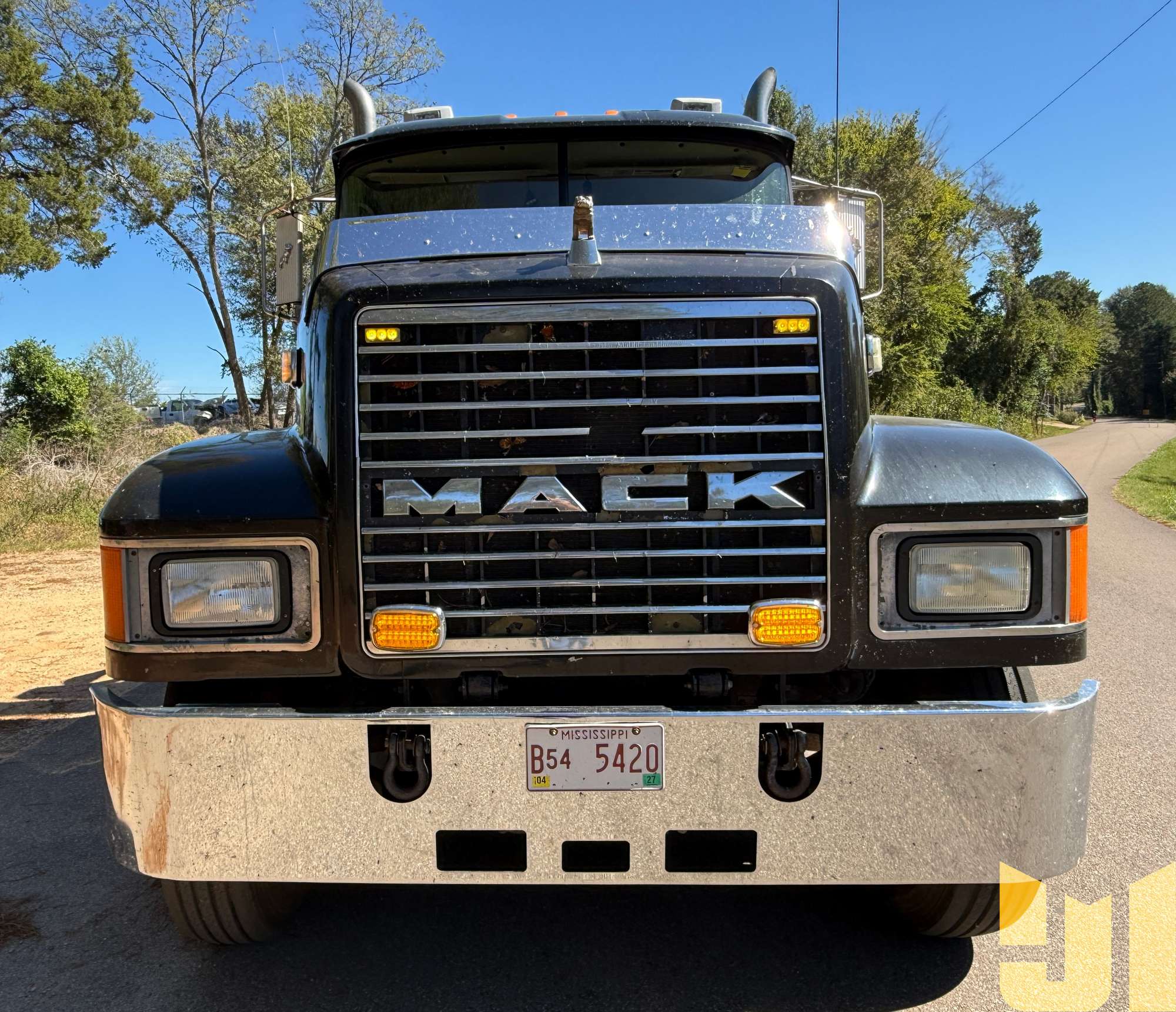 2002 Mack CH613