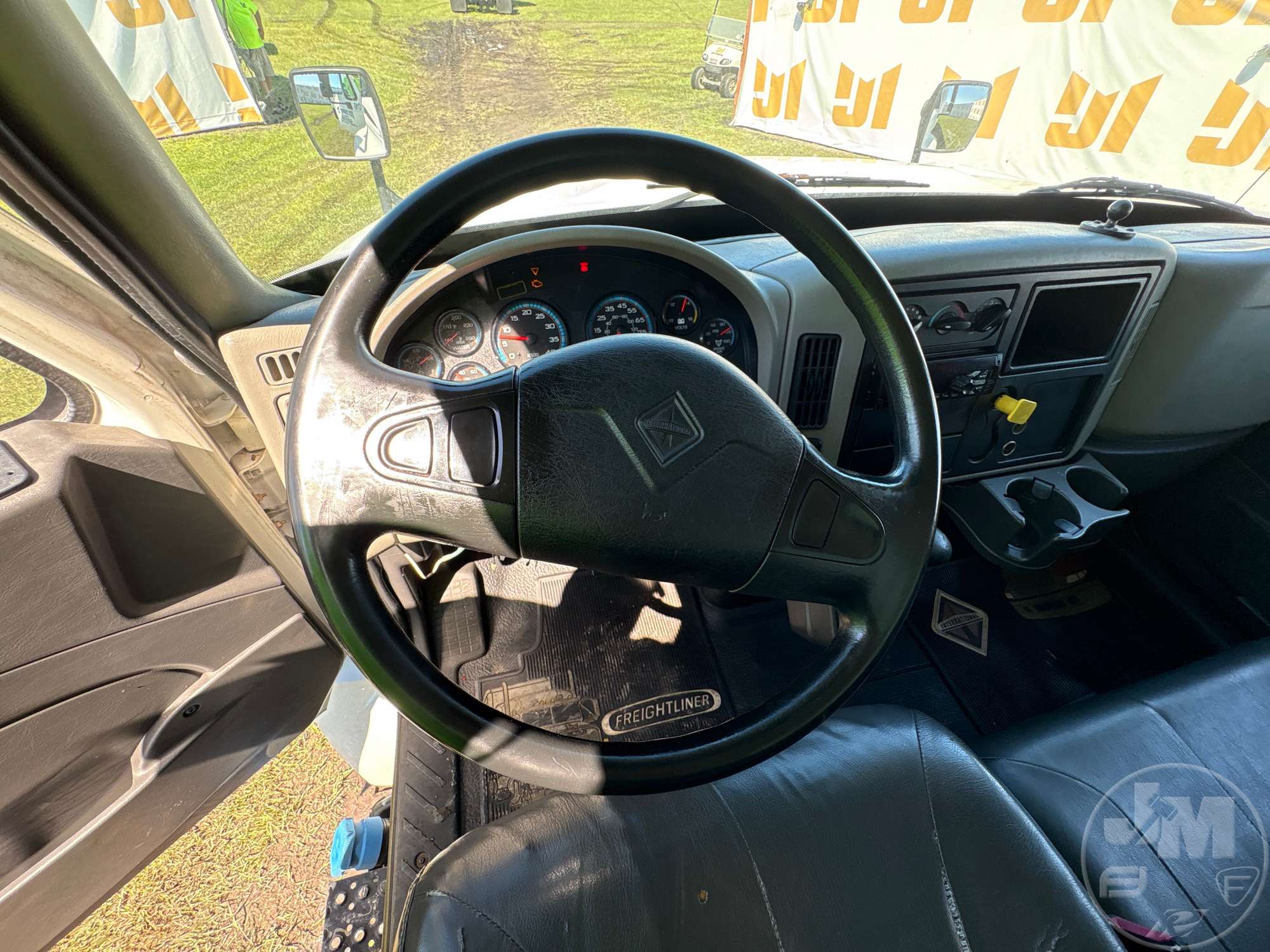 2016 International MA025