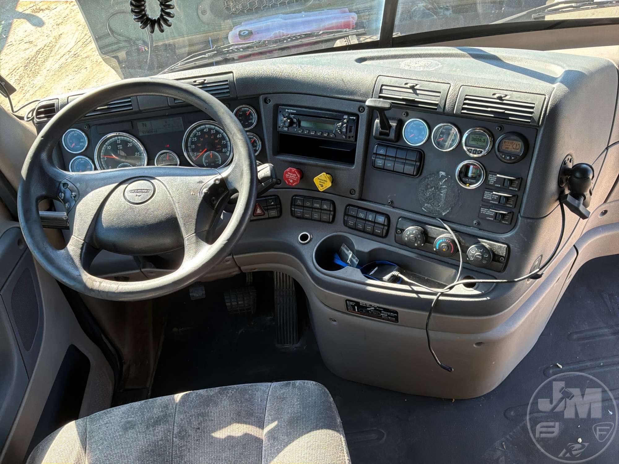 2015 Freightliner CASCADIA