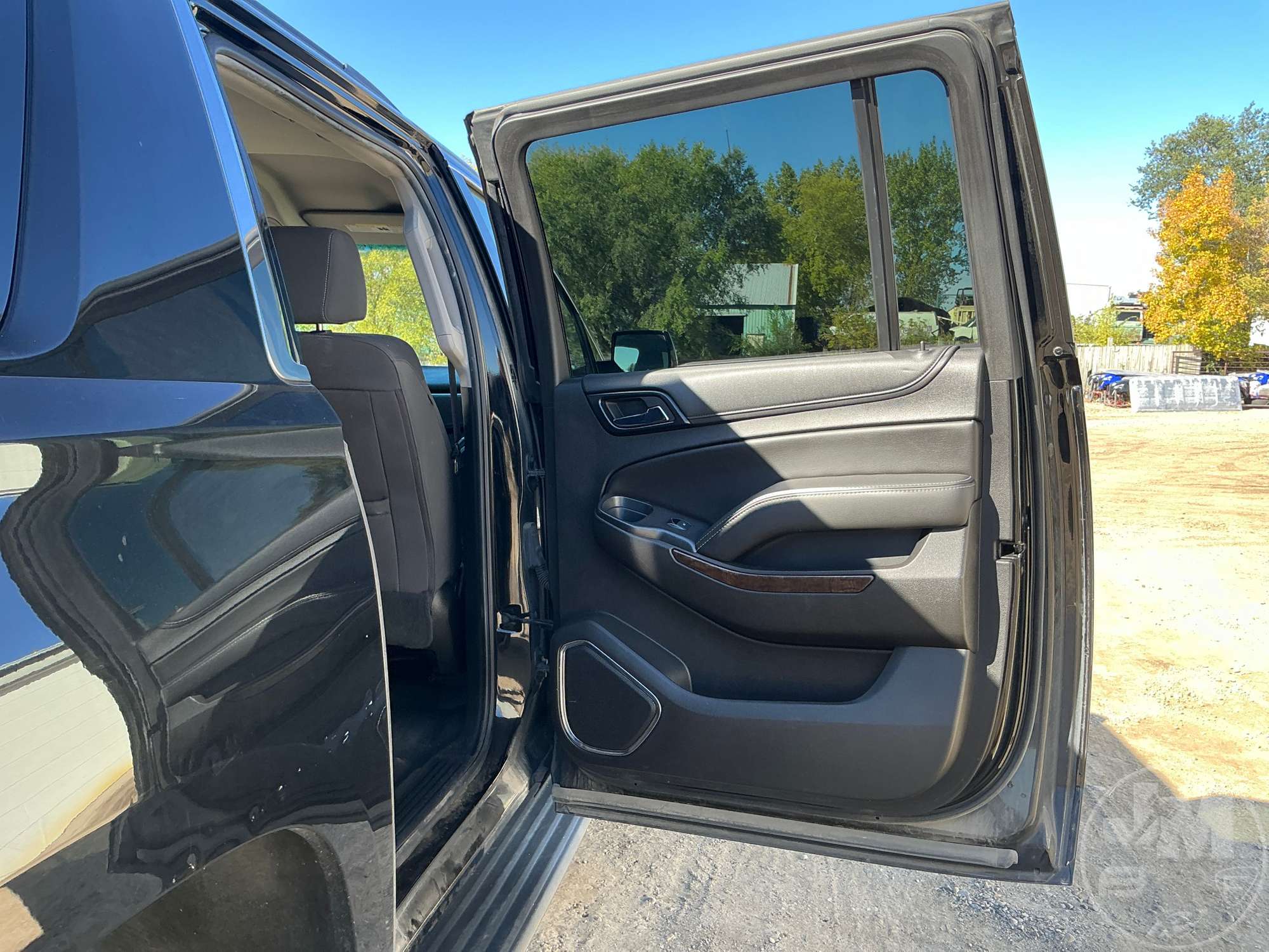 2017 Chevrolet SUBURBAN