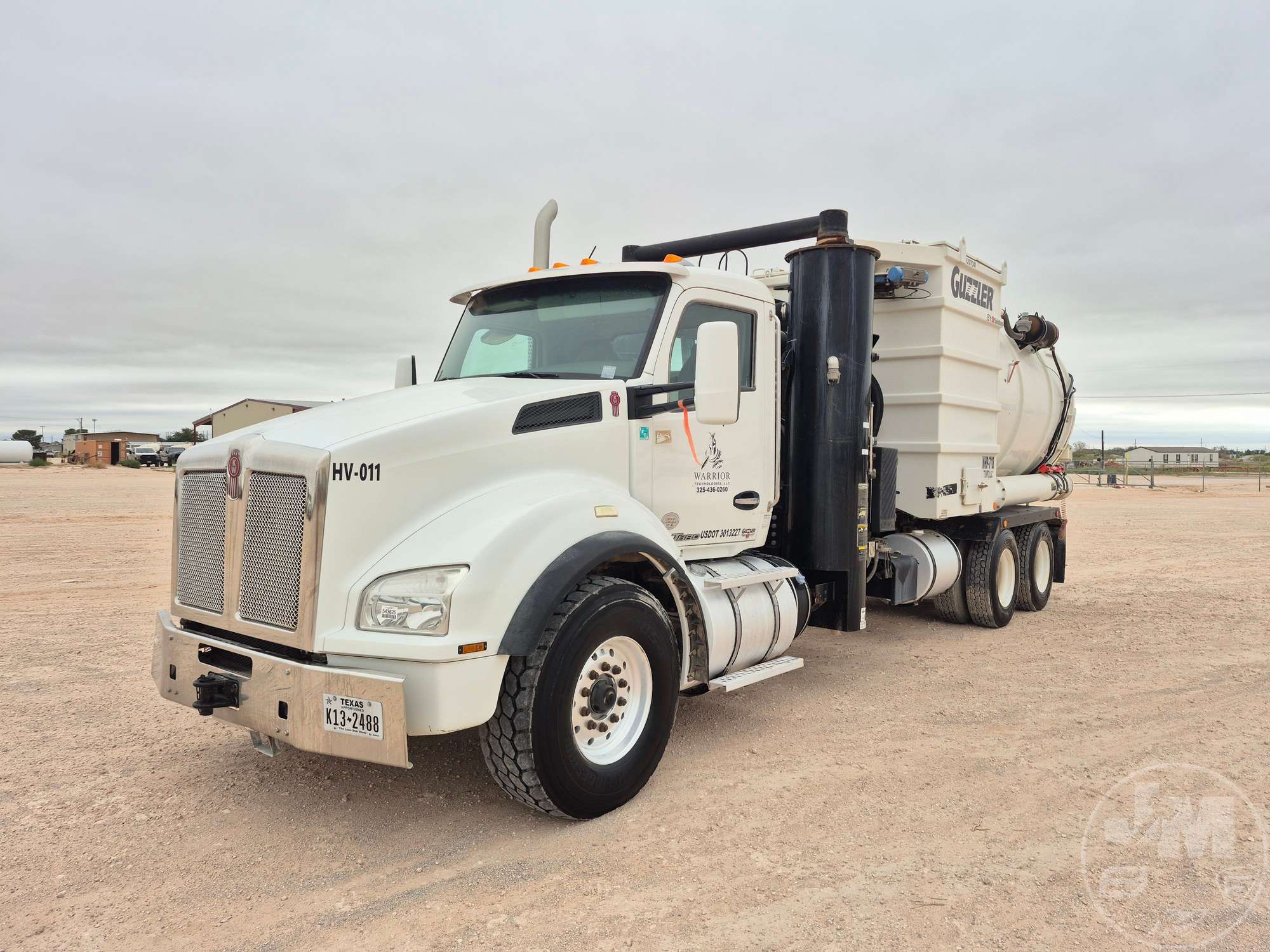 Photo of 2018 Kenworth T880
