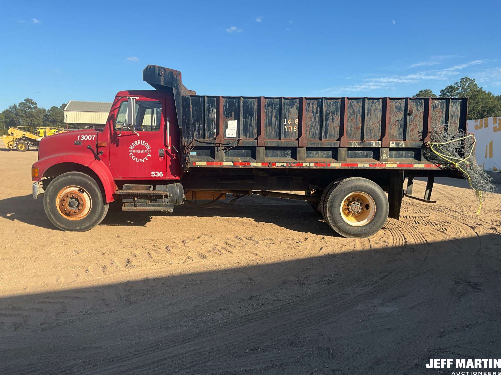 2001 International 4700