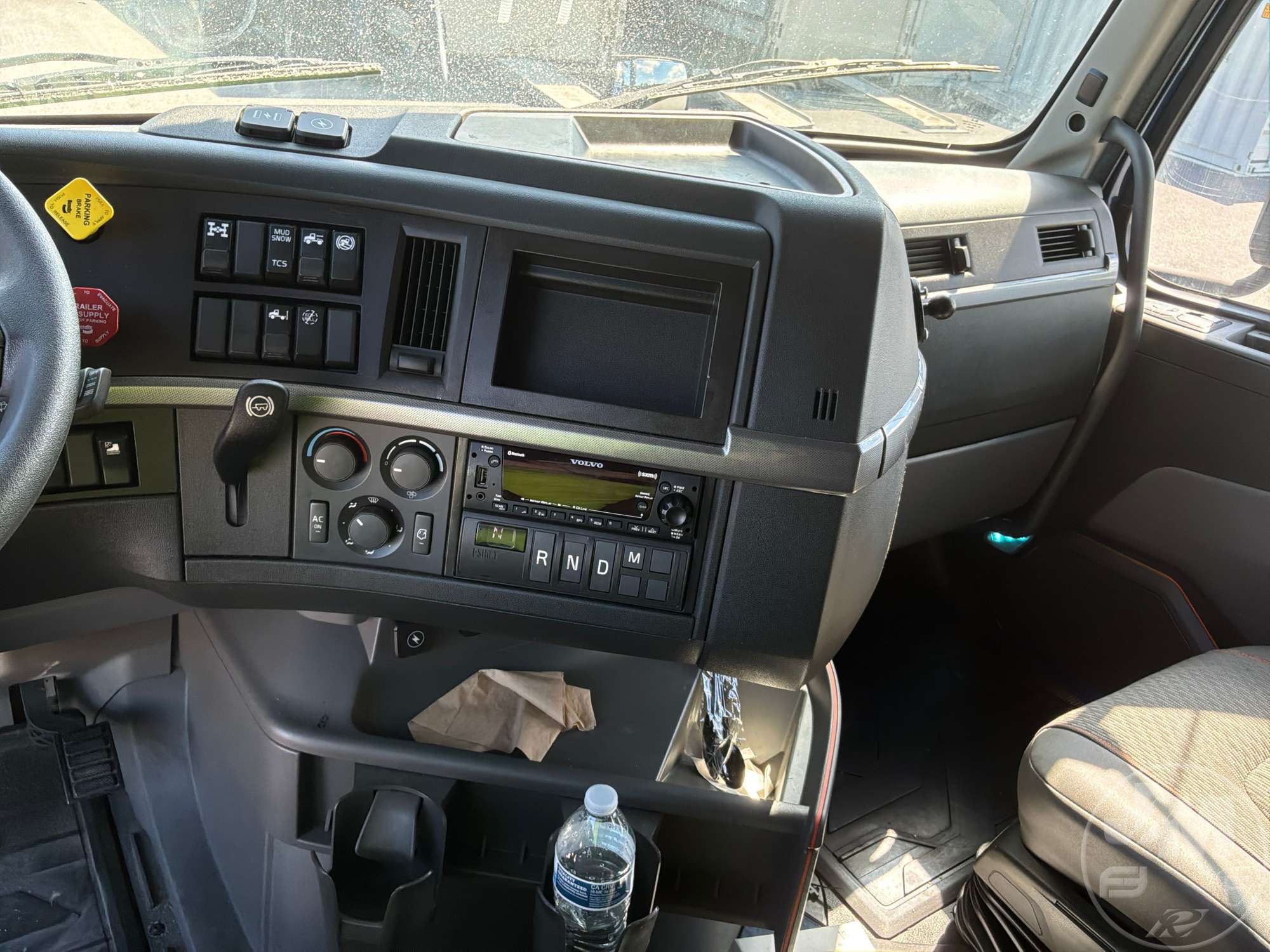 2022 Volvo VNL760