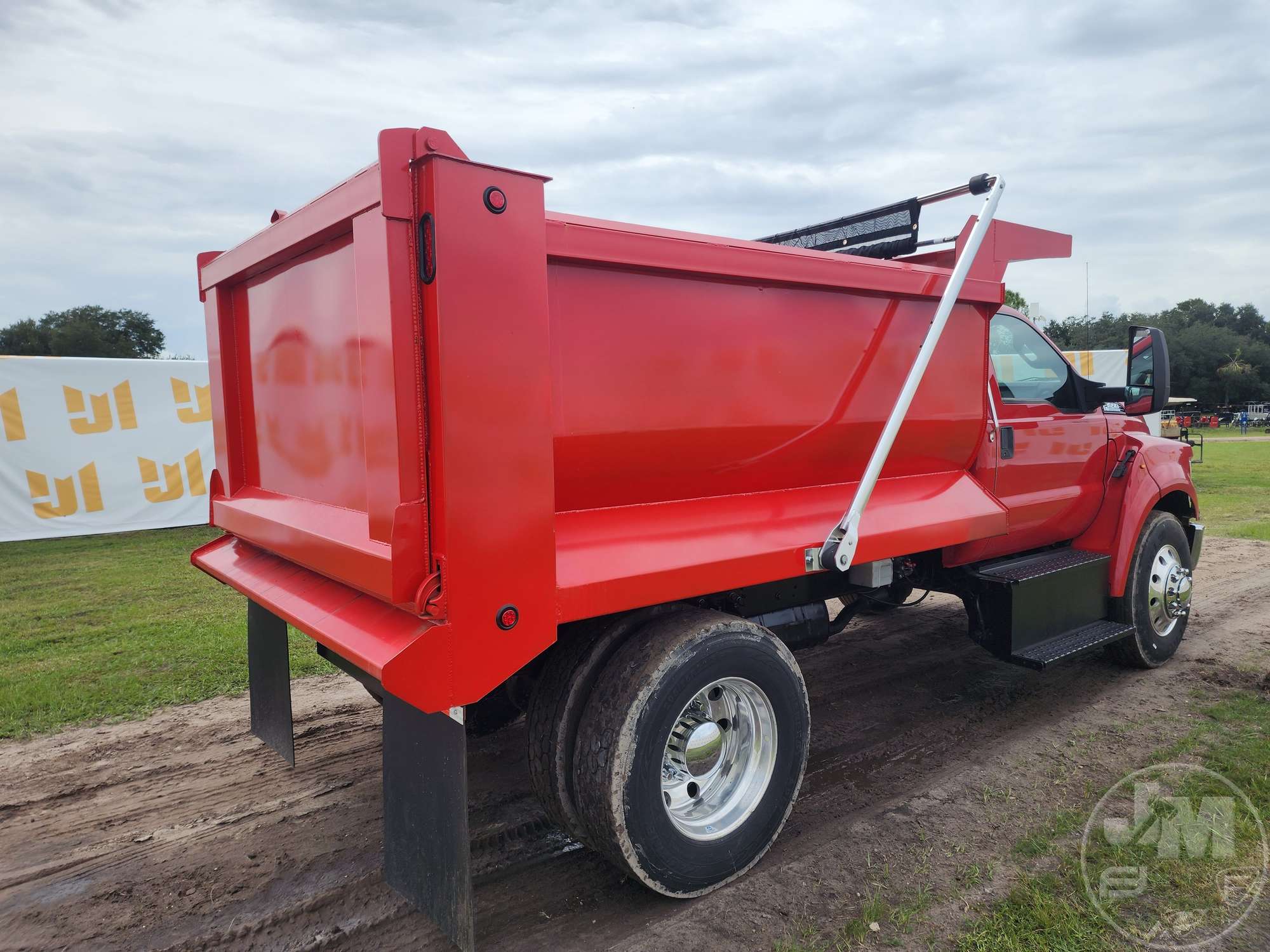 2017 Ford F-650