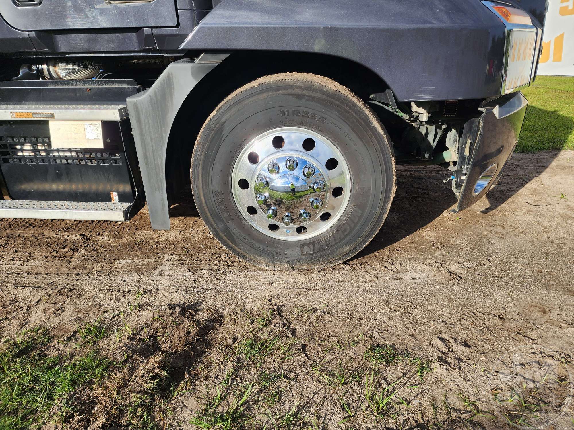 2020 Mack AN64T