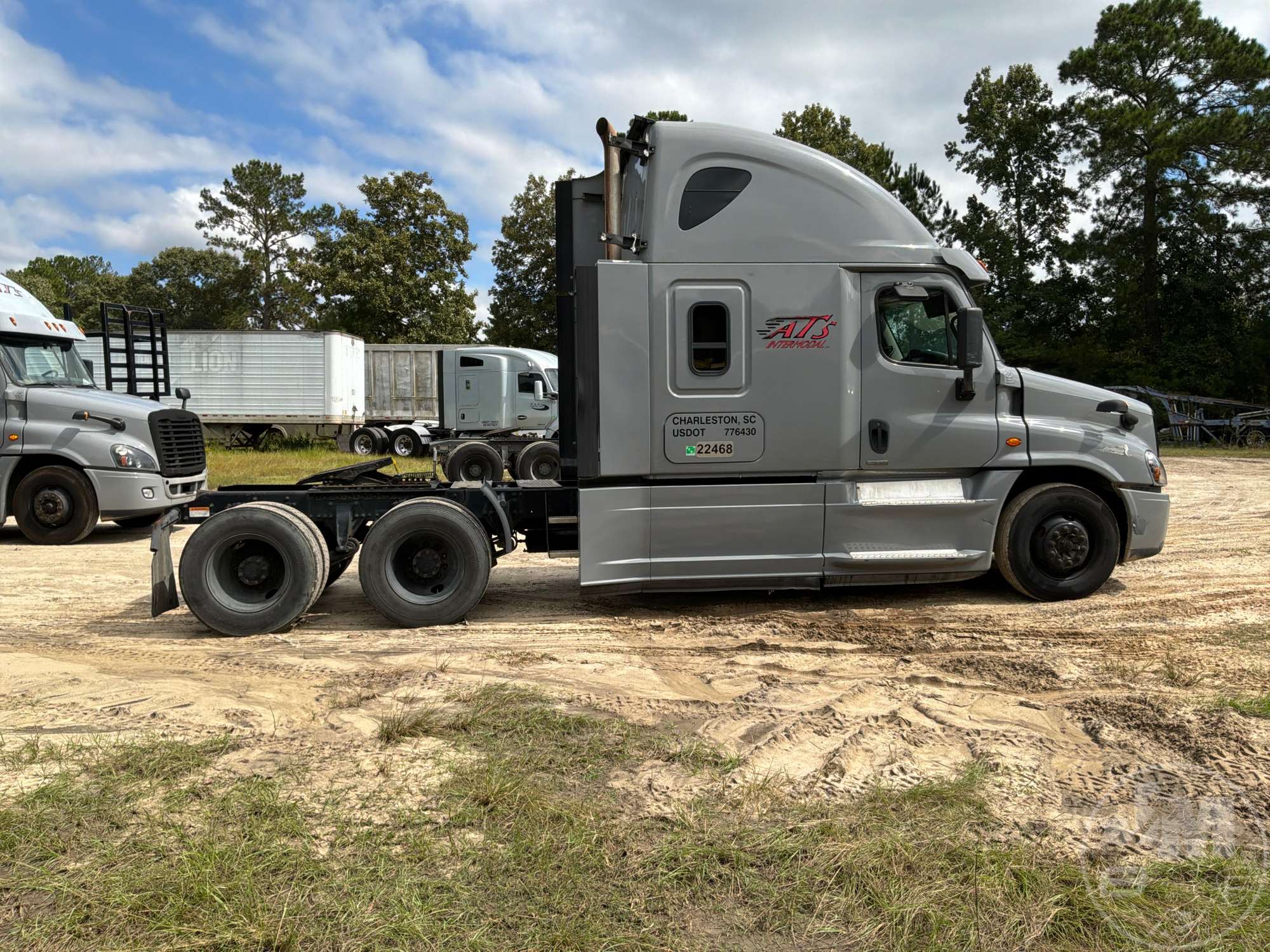 2015 Freightliner CASCADIA