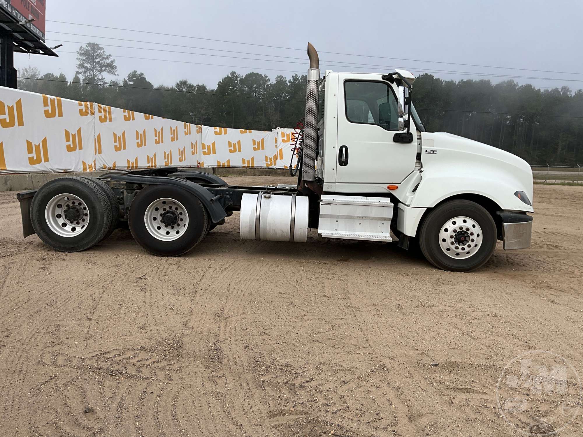 2018 International LT625