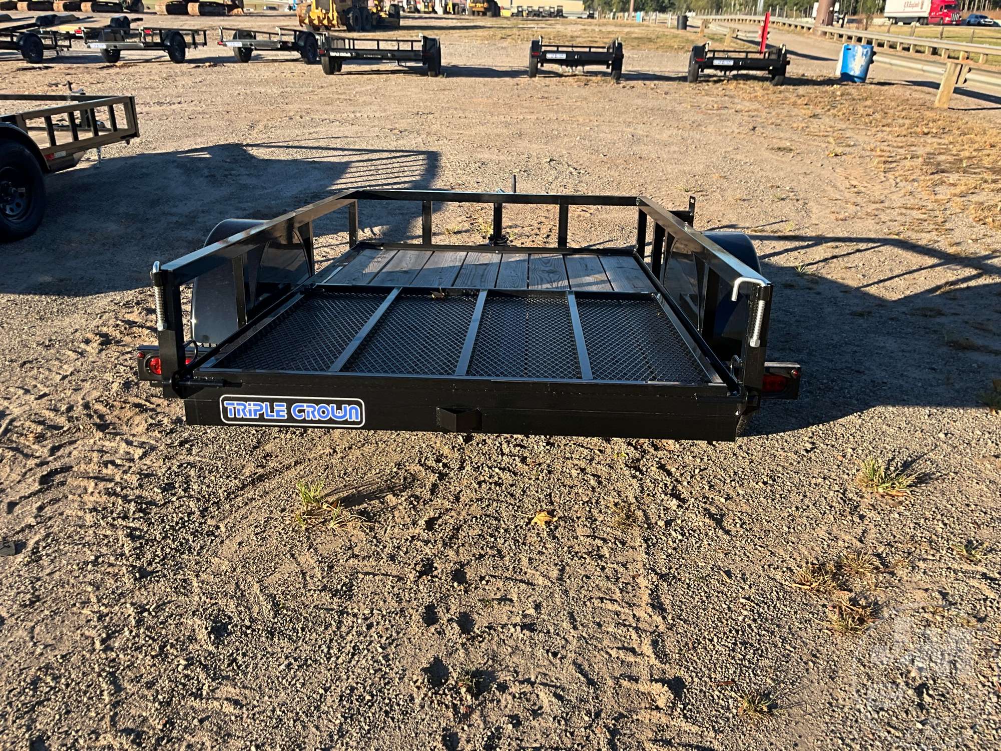 2027 TRIPLE CROWN TRAILERS, INC US5X8