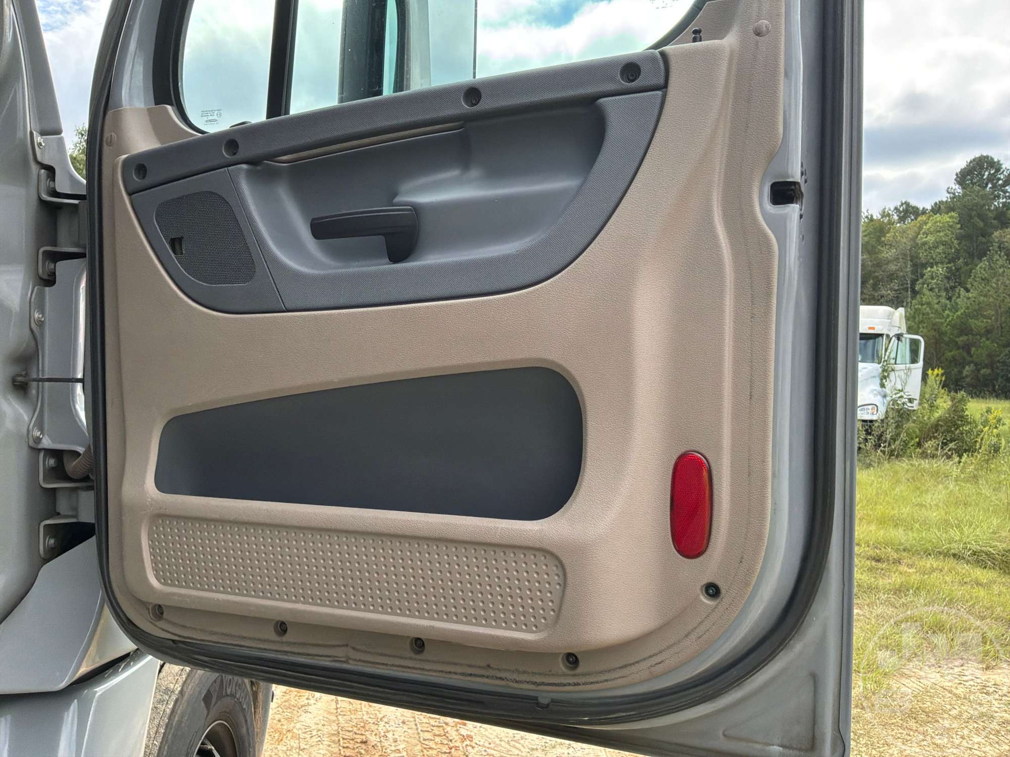 2015 Freightliner CASCADIA