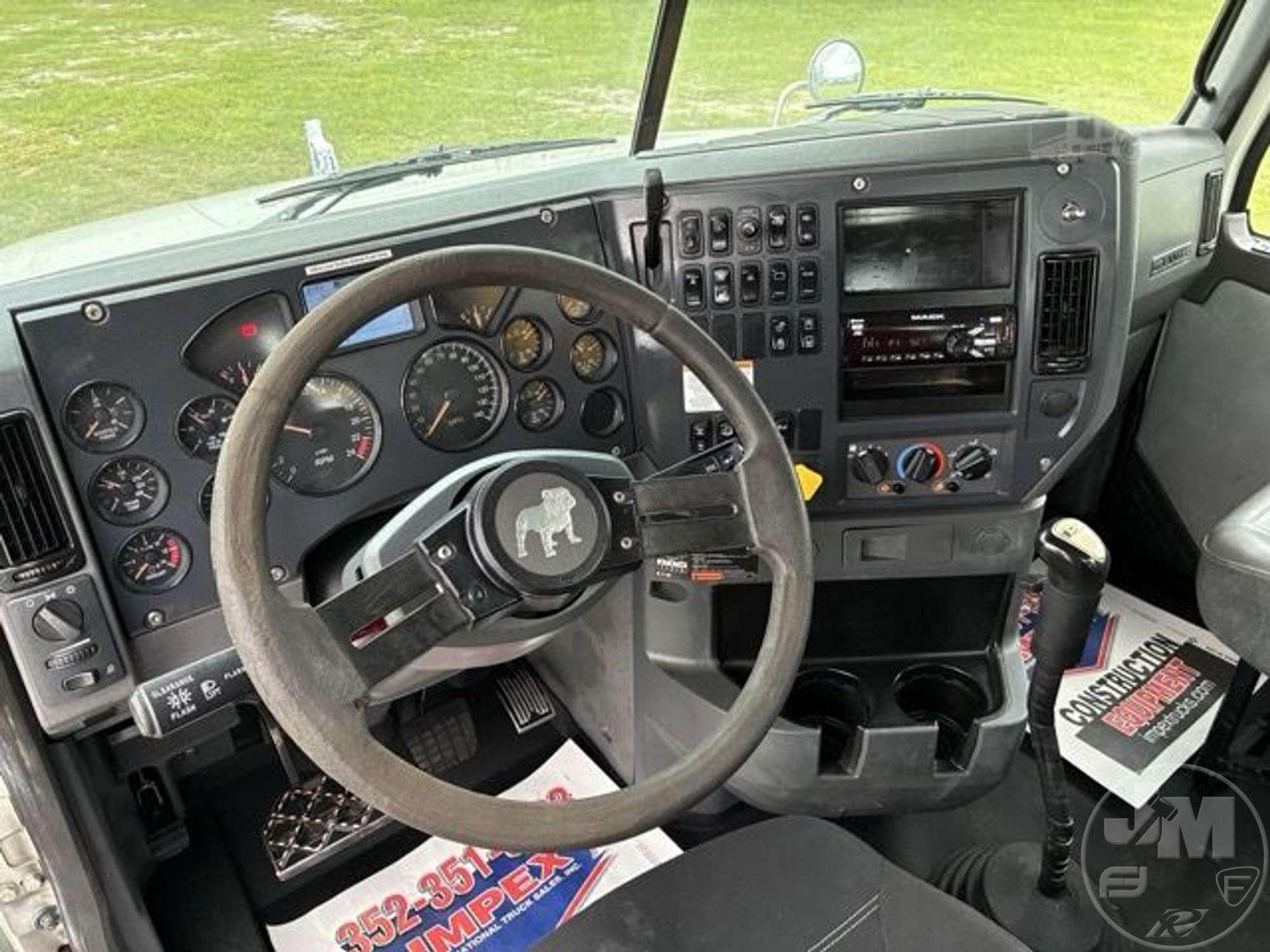 2017 Mack GU713