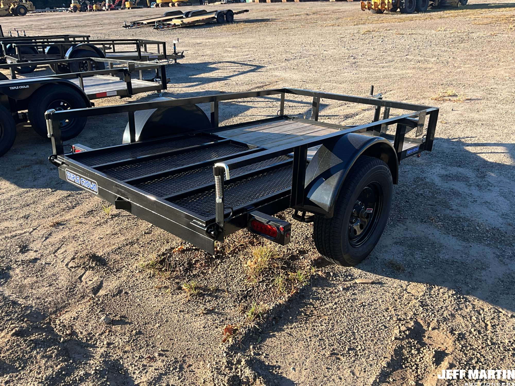 2027 TRIPLE CROWN TRAILERS, INC US5X8