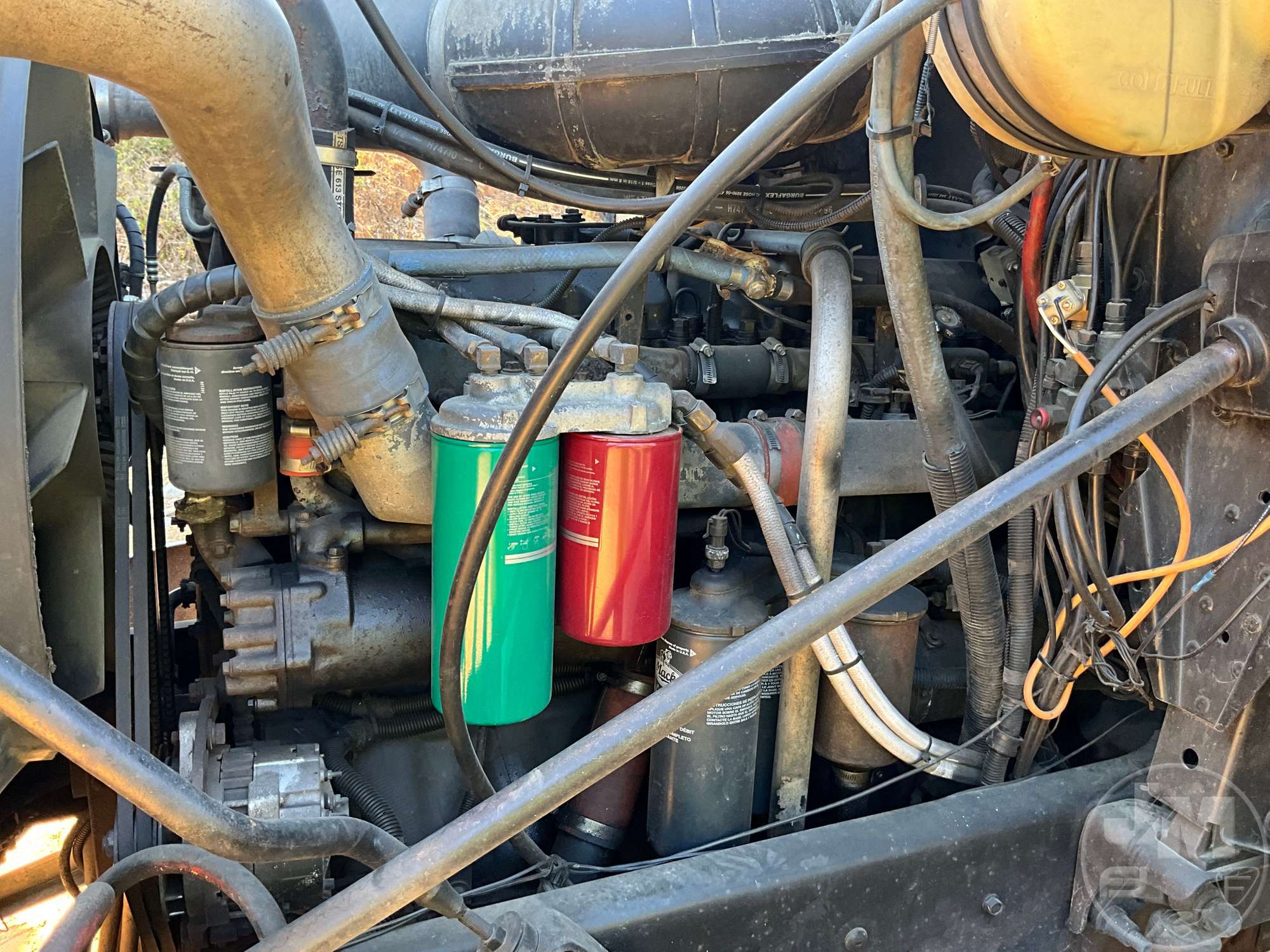 1996 Mack CH613