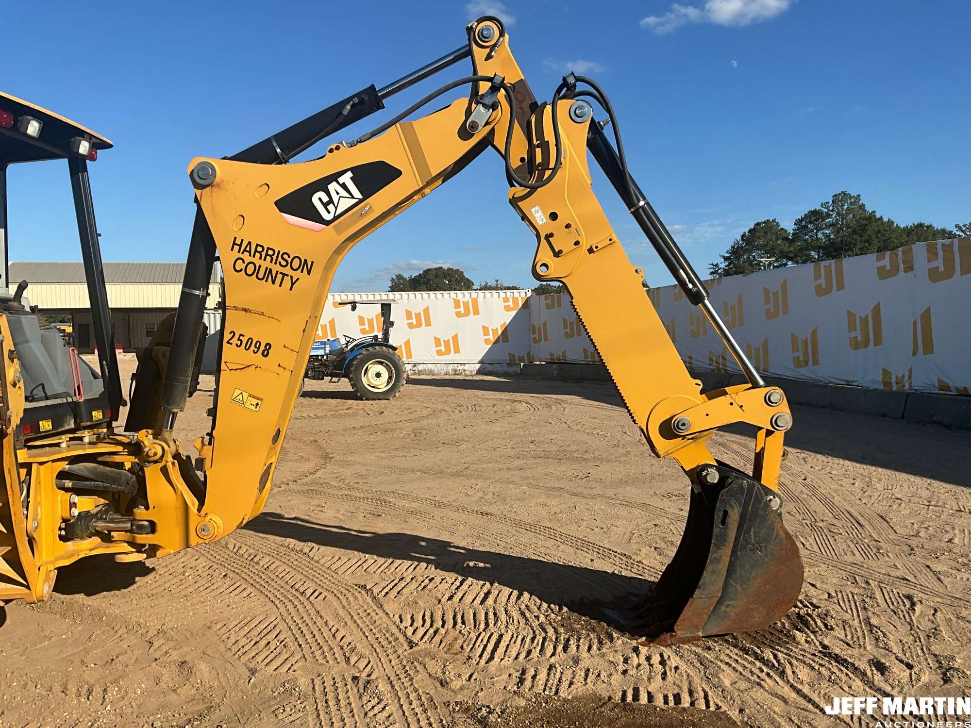 0 Caterpillar 416F2