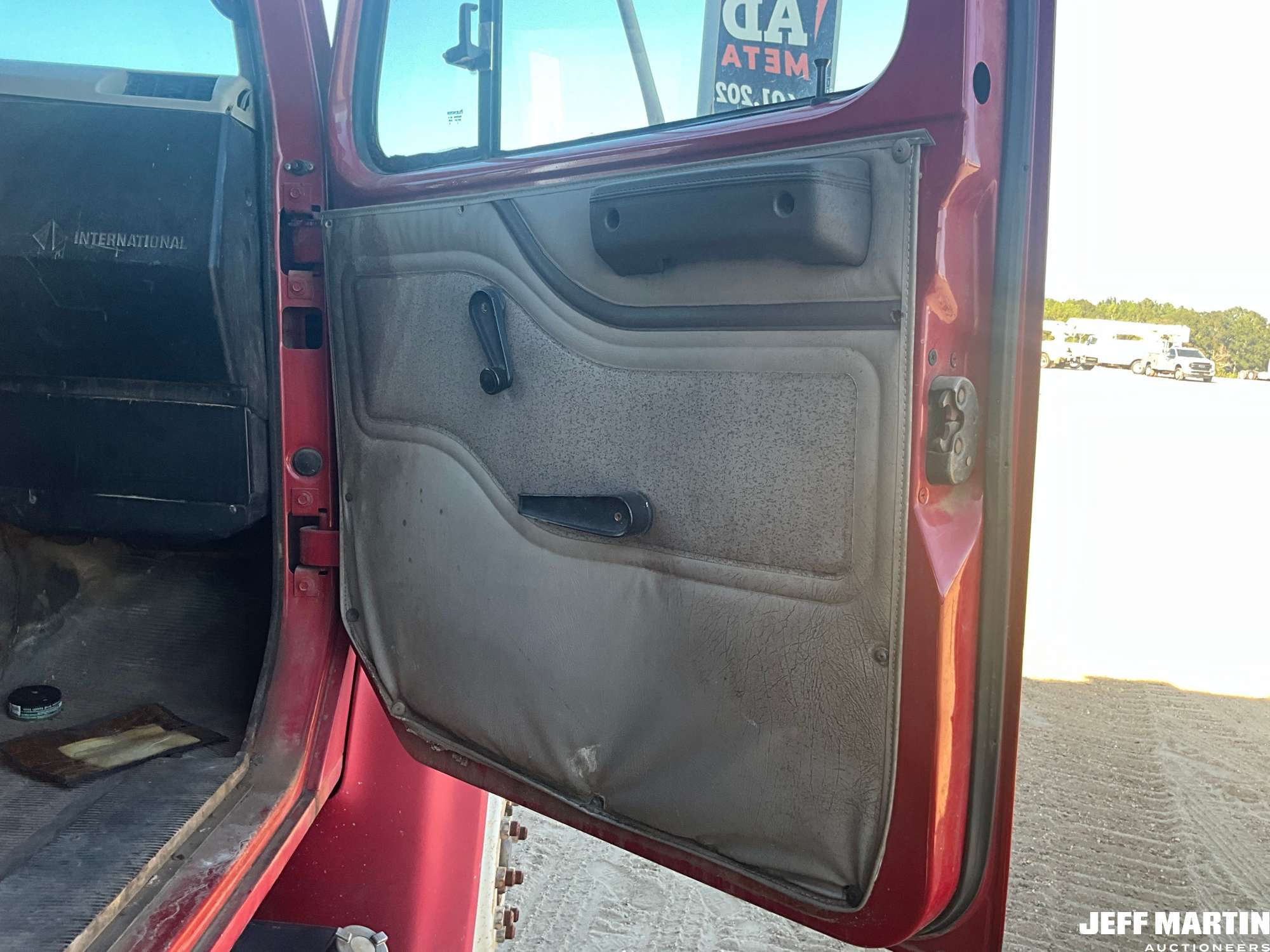 2001 International 4700