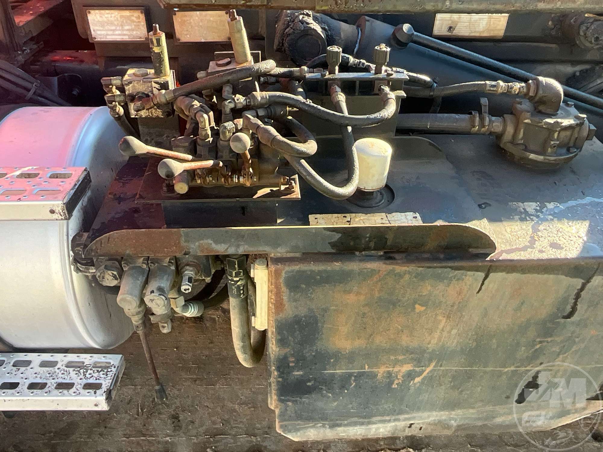 2003 Sterling L9500 SERIES