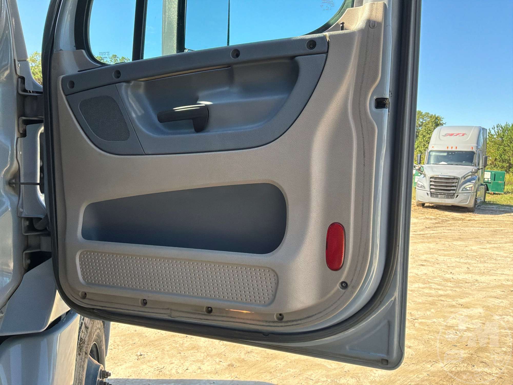 2015 Freightliner CASCADIA
