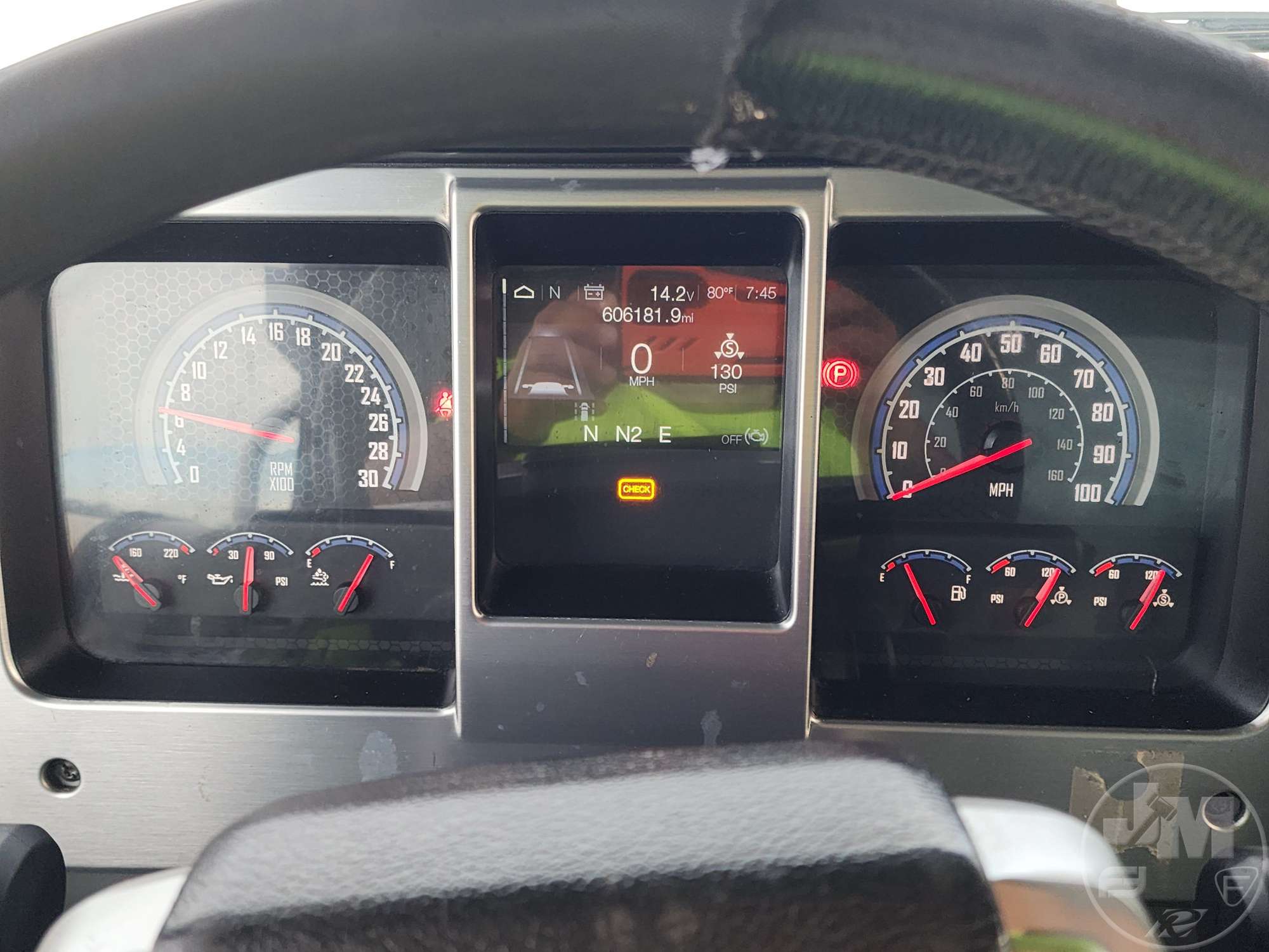 2020 Mack AN64T
