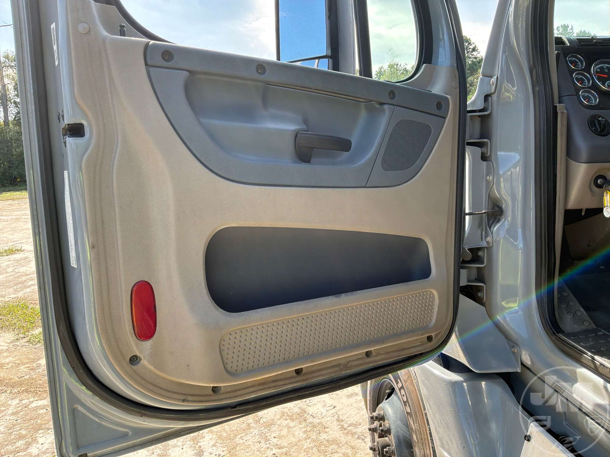 2016 Freightliner CASCADIA