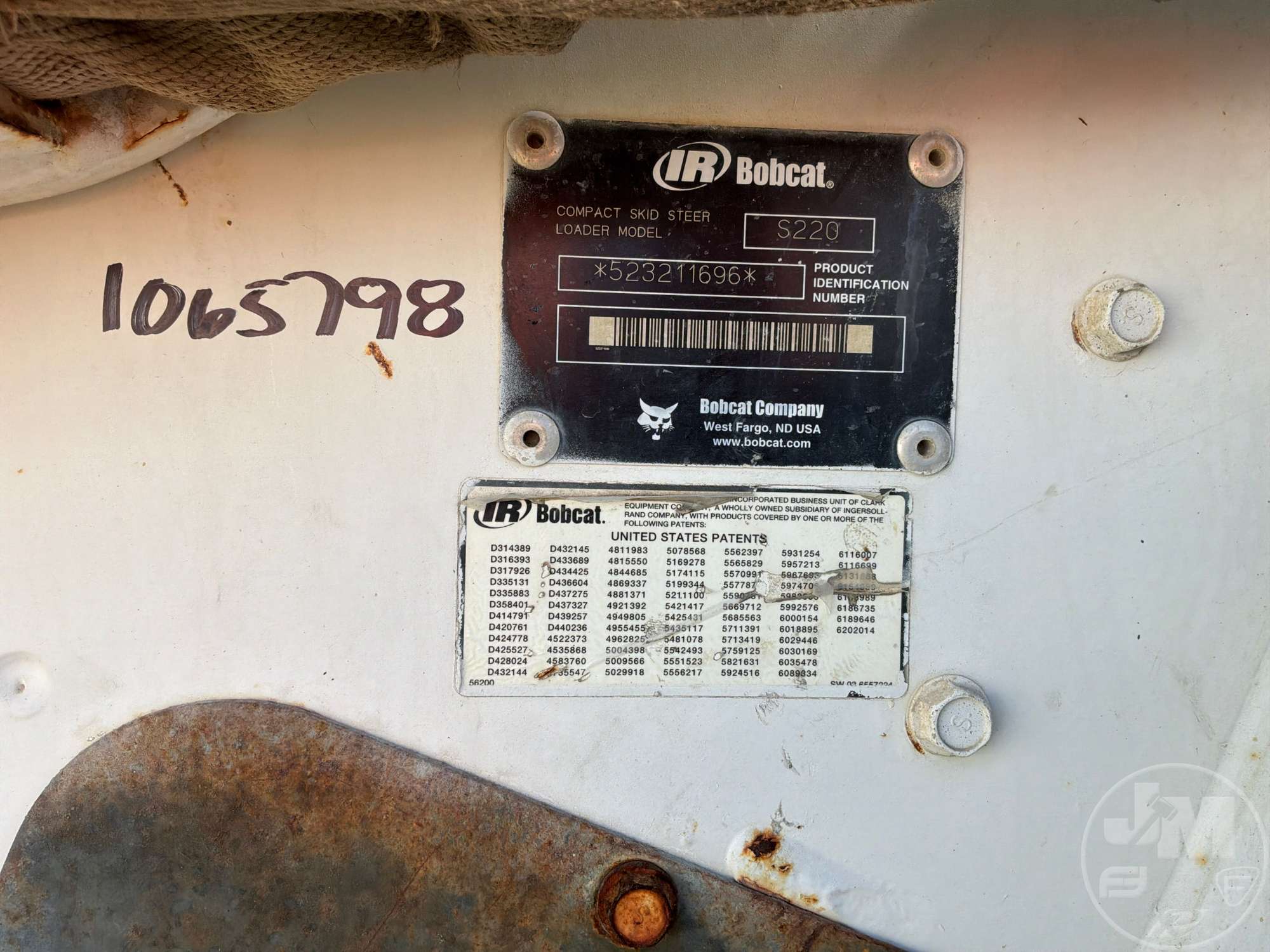 2004 Bobcat S220