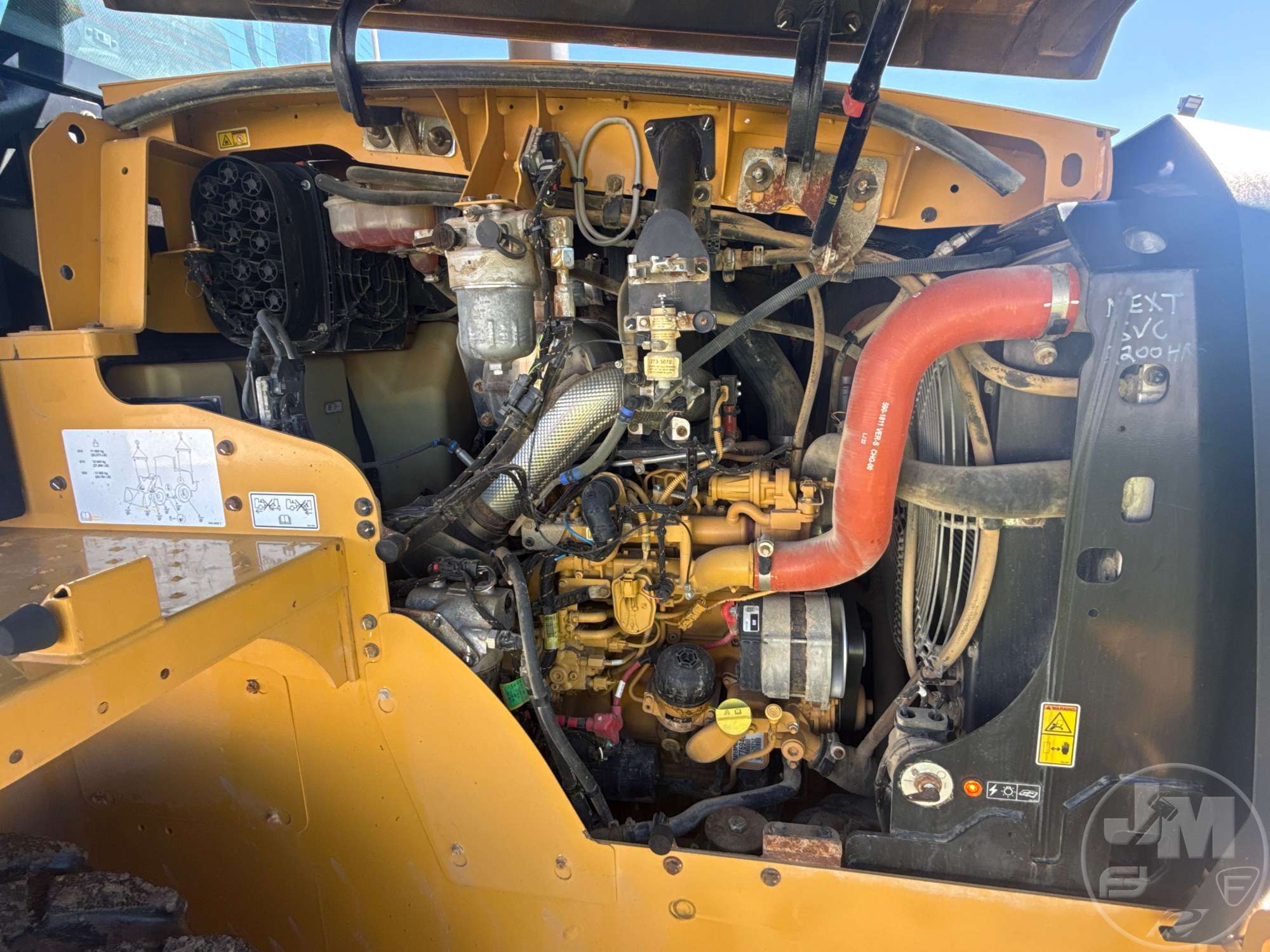 2021 Caterpillar 910