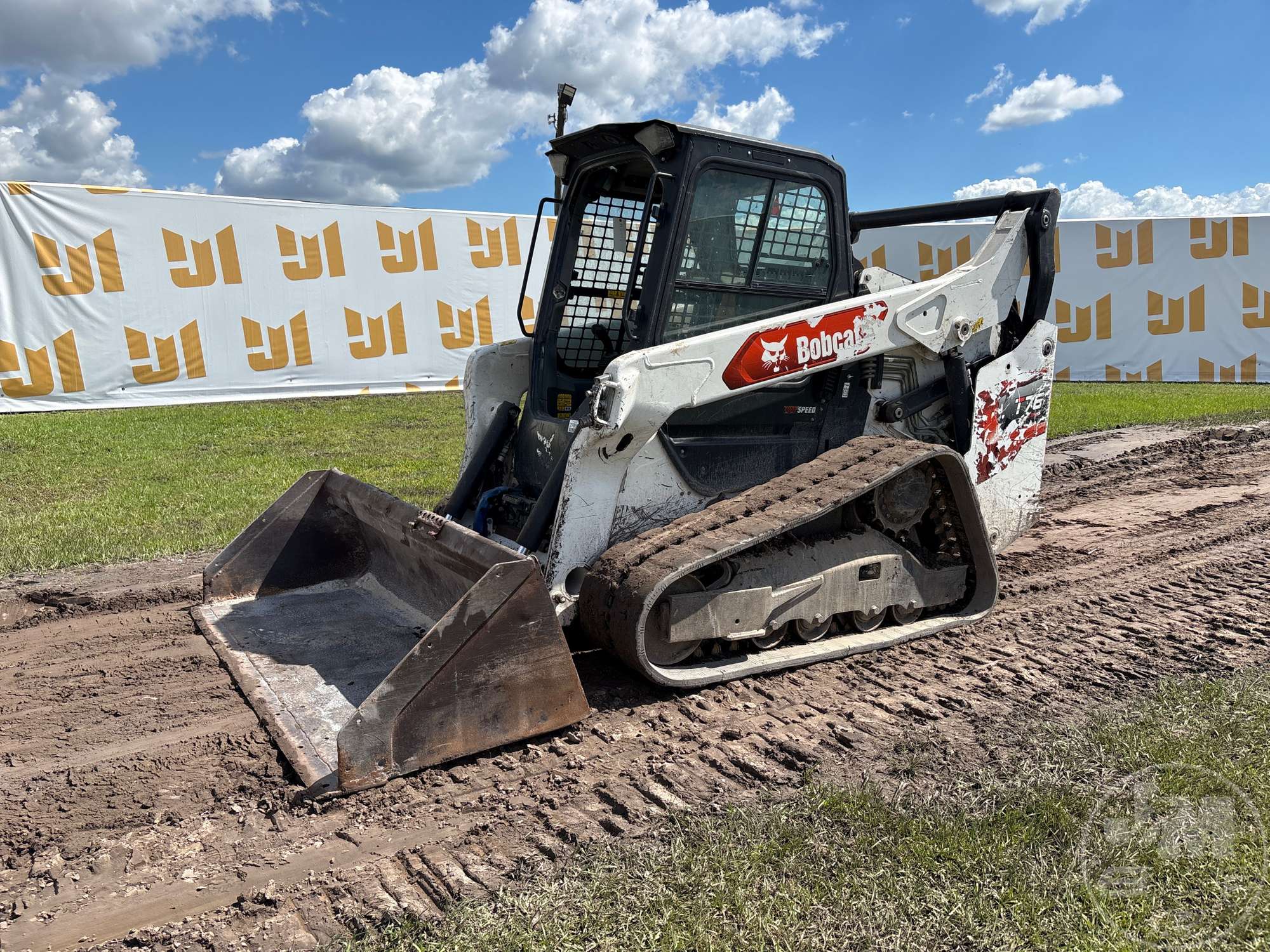 Photo of 2024 Bobcat T76