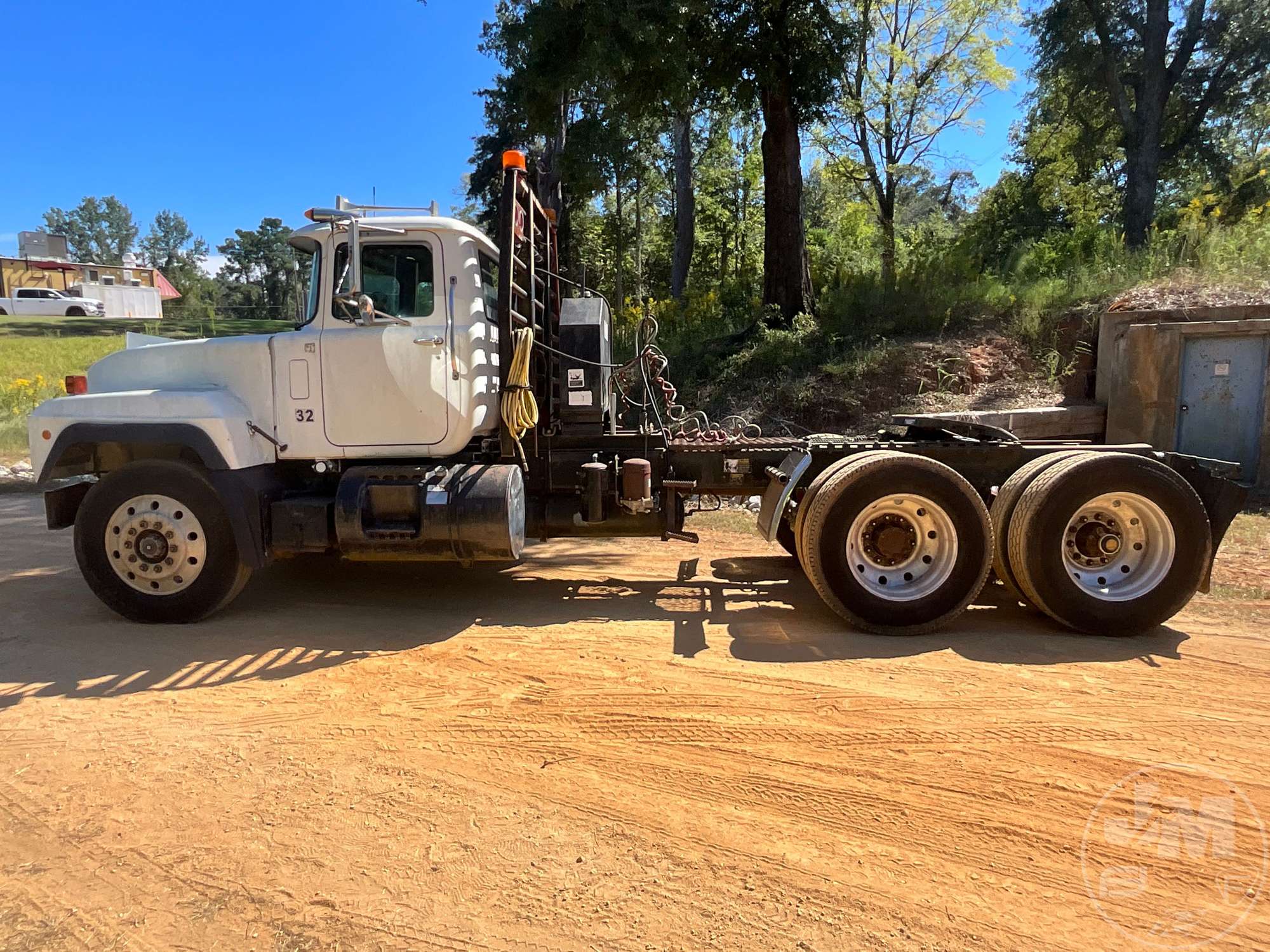 1997 Mack RD688S