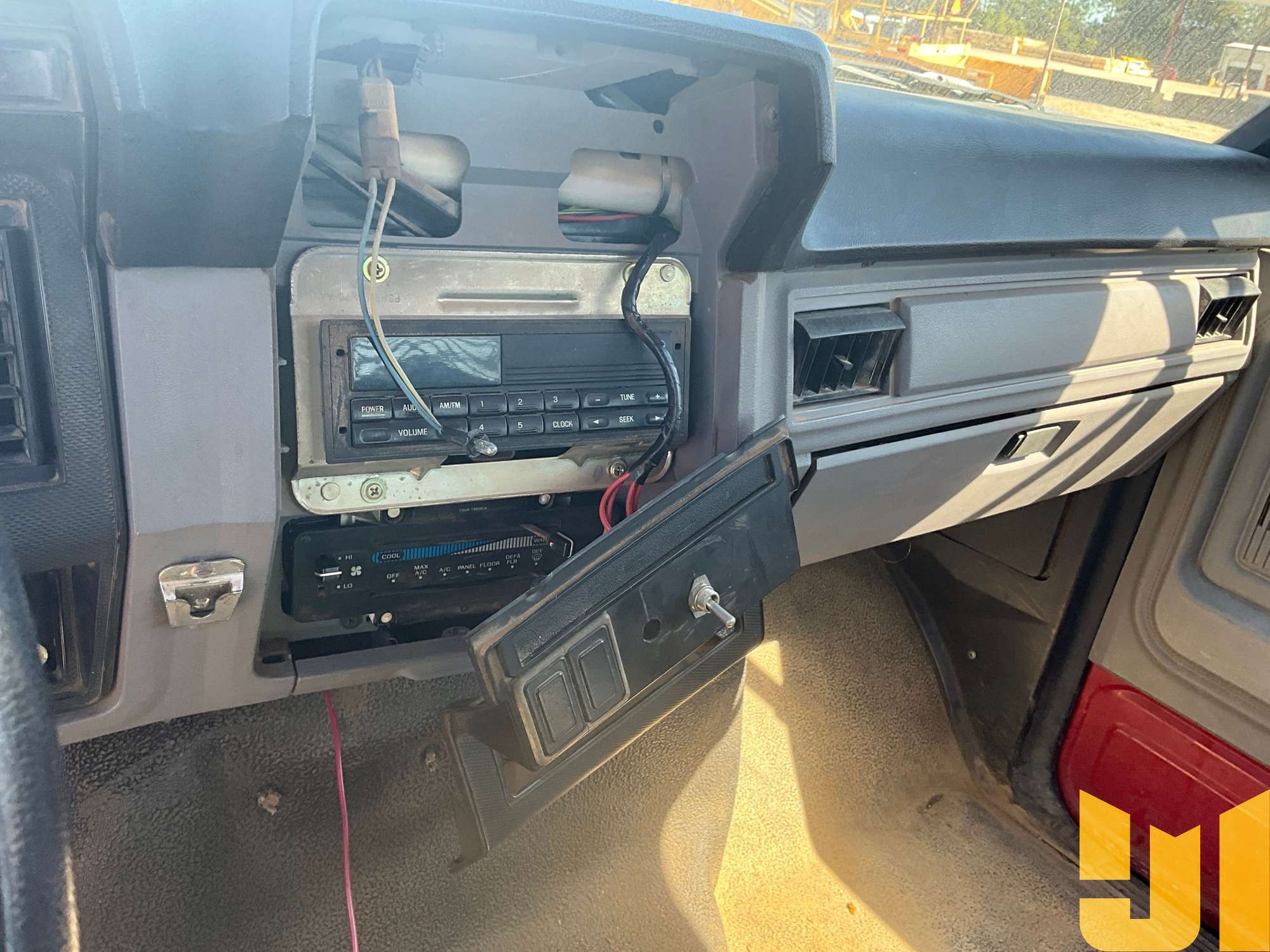 1997 Ford F-800