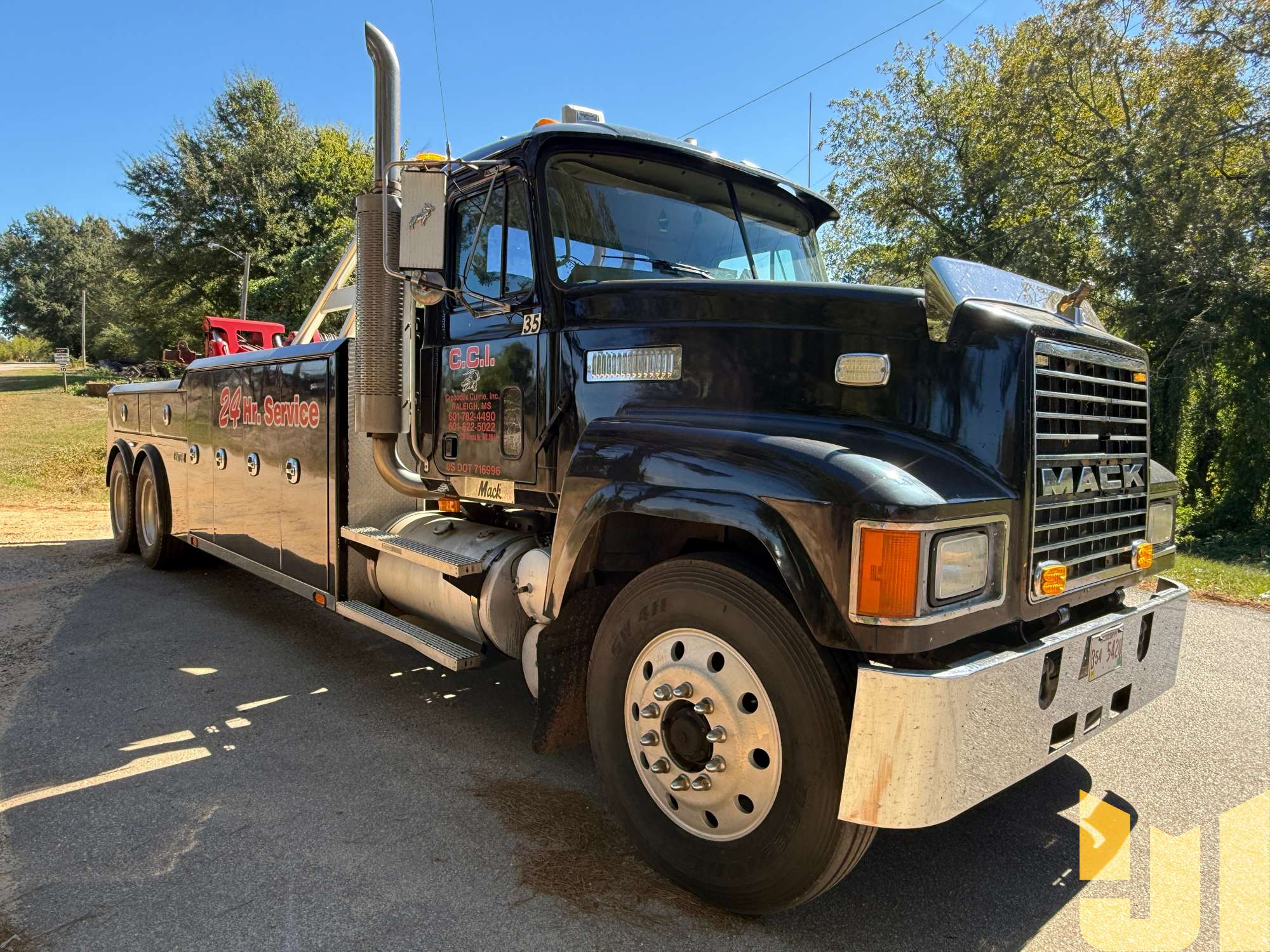 2002 Mack CH613