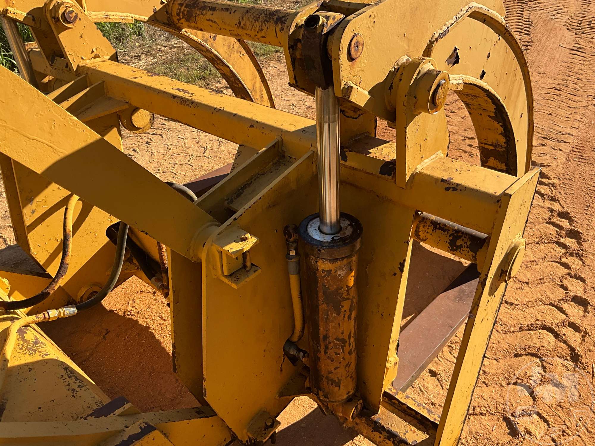 0 Allis Chalmers 645M